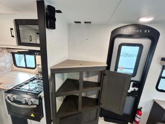 2026 VENTURE RV SPORTTREK STINGER 232VRL - Image 21