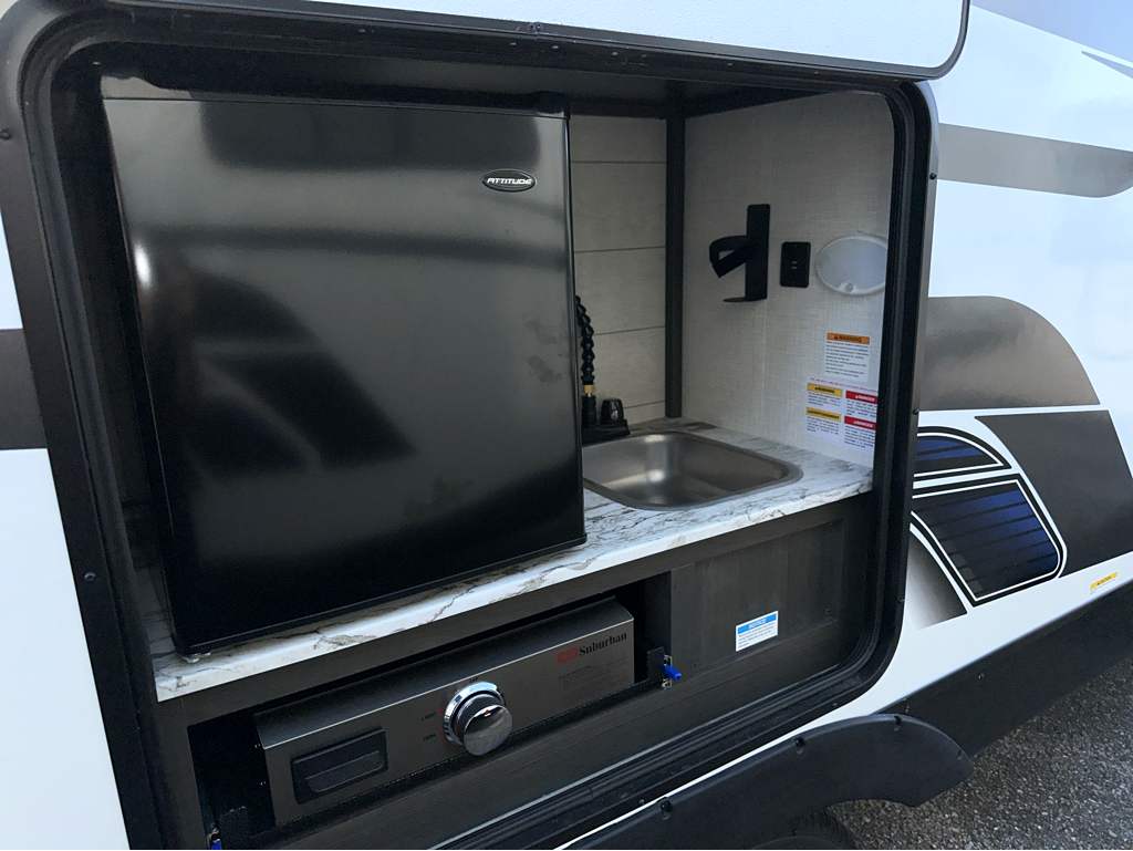 2026 VENTURE RV SPORTTREK 251VRK - Image 5