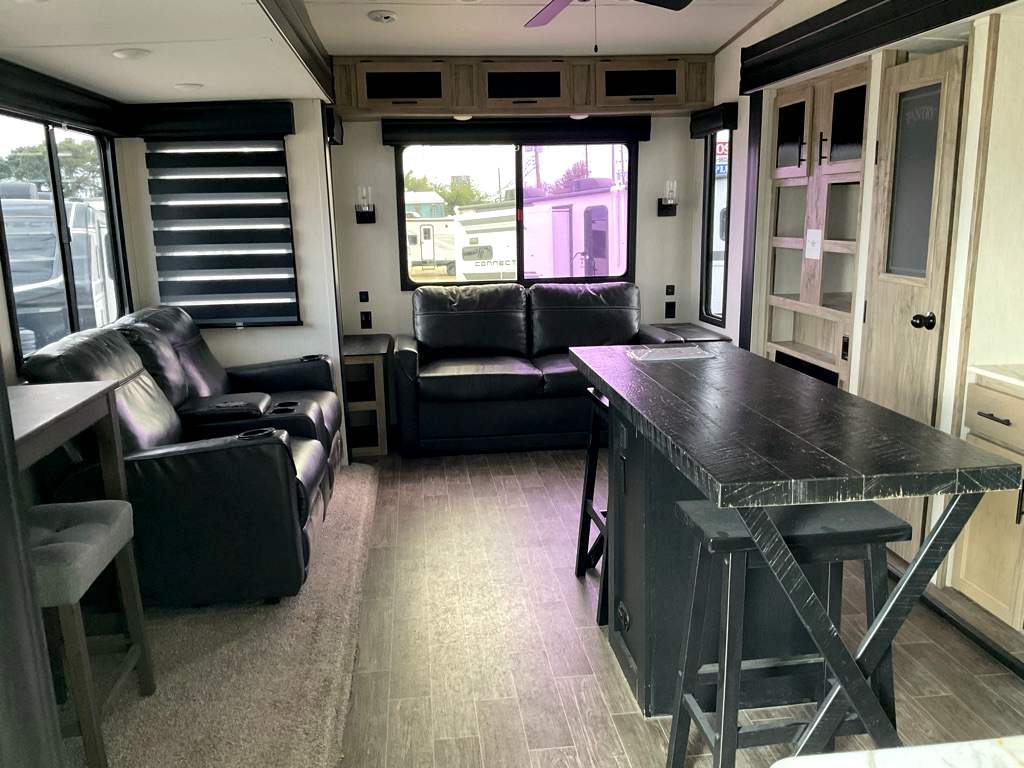 2022 FOREST RIVER ARTICWOLF M-3880 SUITE - Image 7