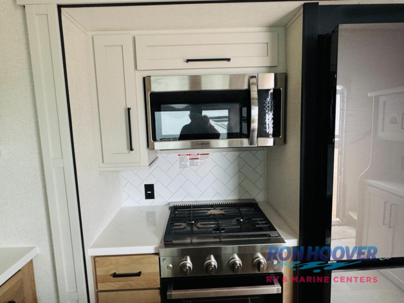 2025 FOREST RIVER 3990FL - Image 3