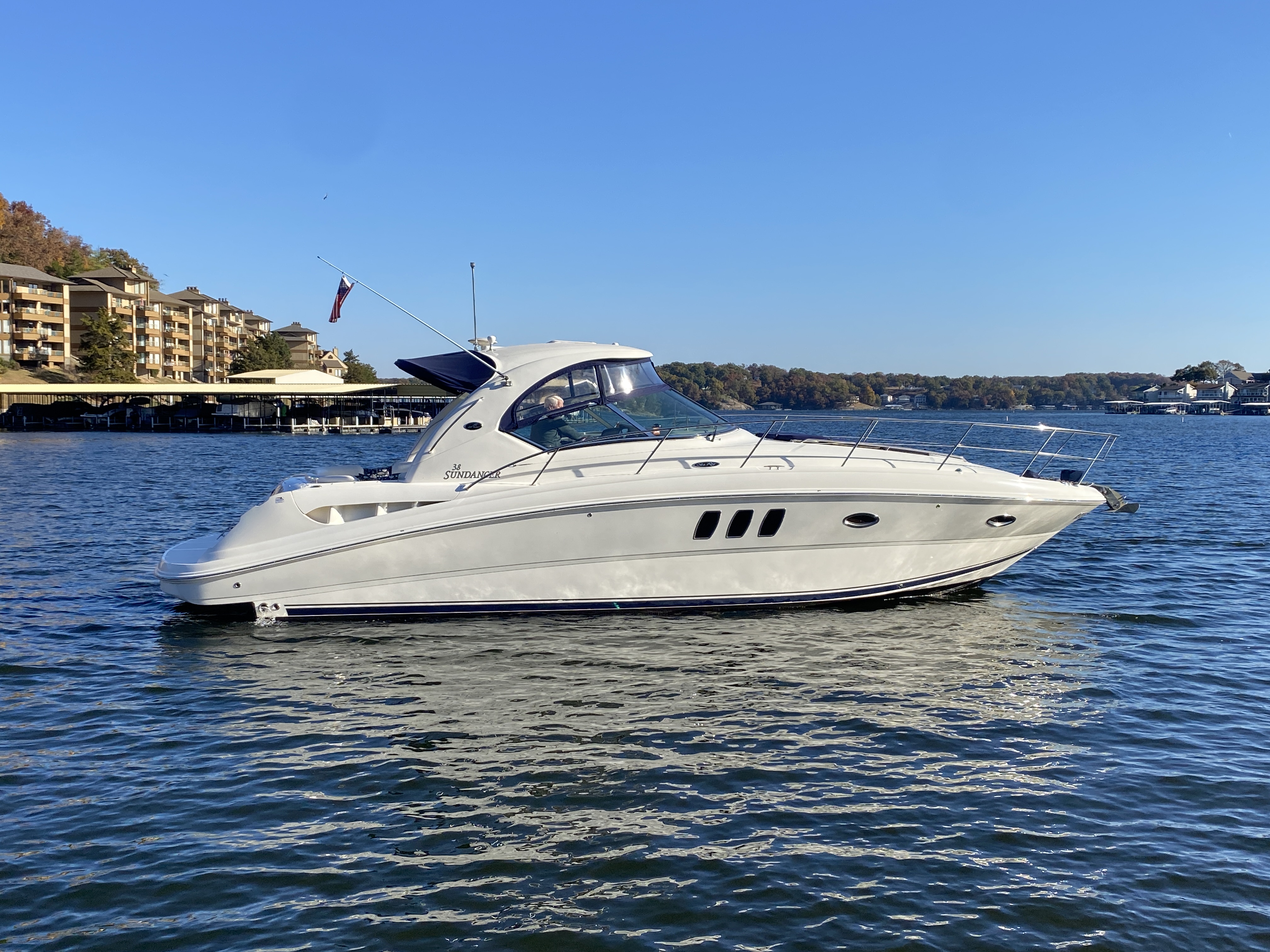 2006 Sea Ray 38 Sundancer - Image 5