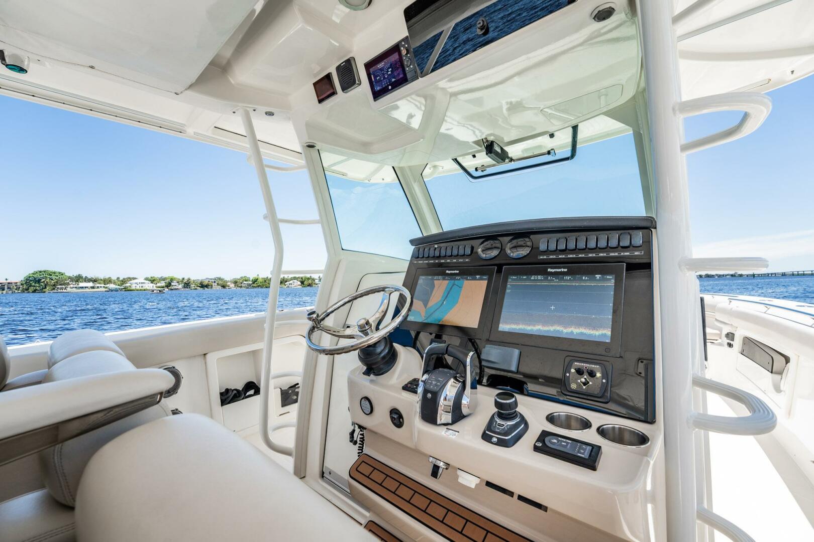 2018 Boston Whaler 380 Outrage - Image 26