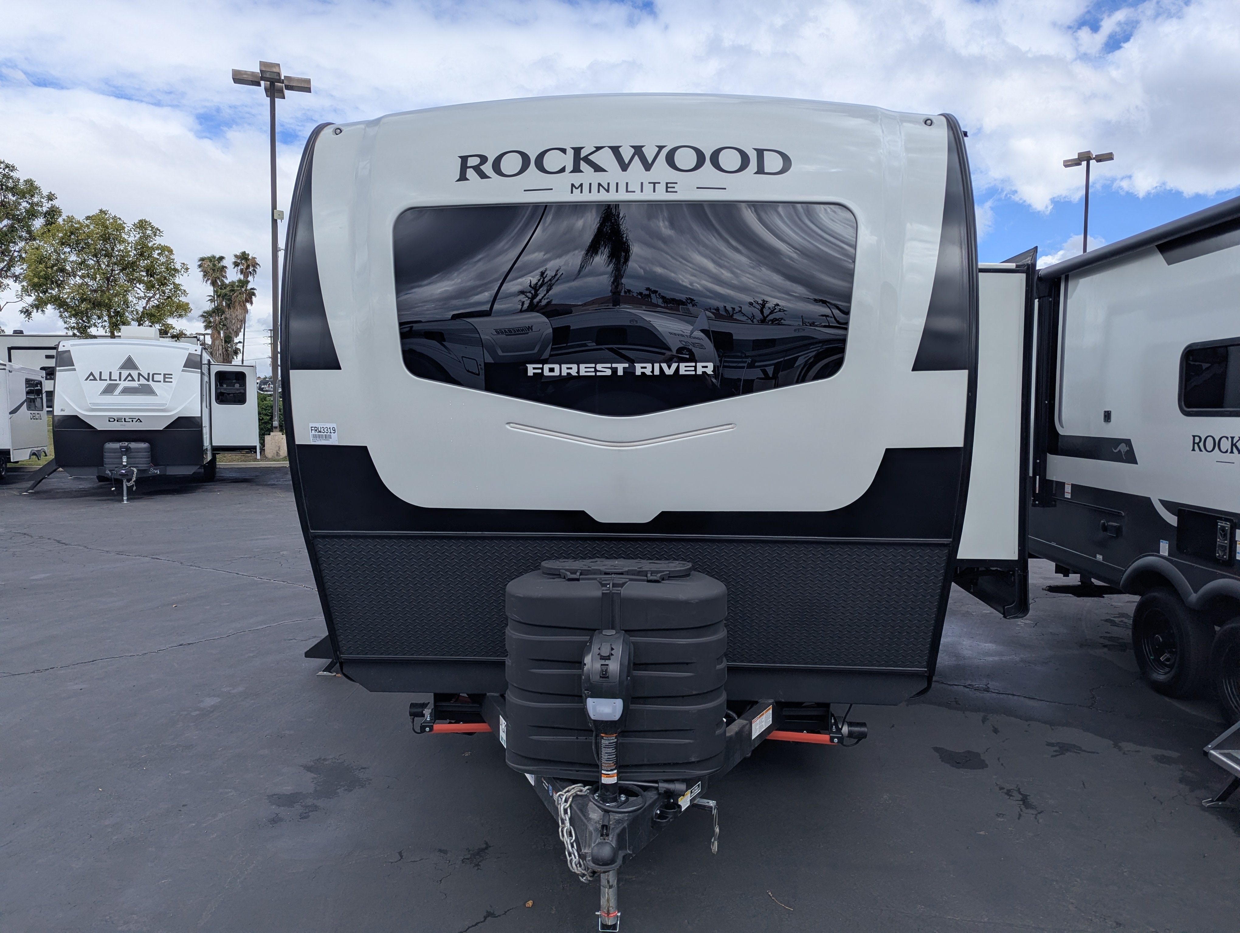 2026 Forest River Rockwood Mini Lite 2214S - Image 2