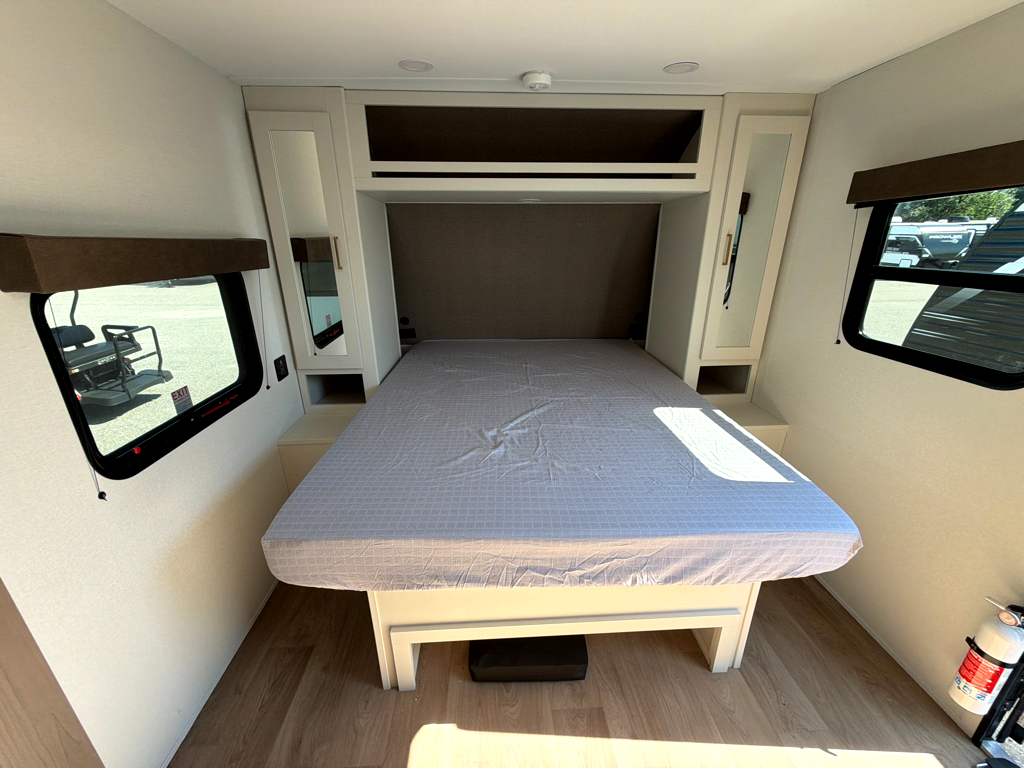 2027 GRAND DESIGN TRANSCEND 20MKX - Image 31