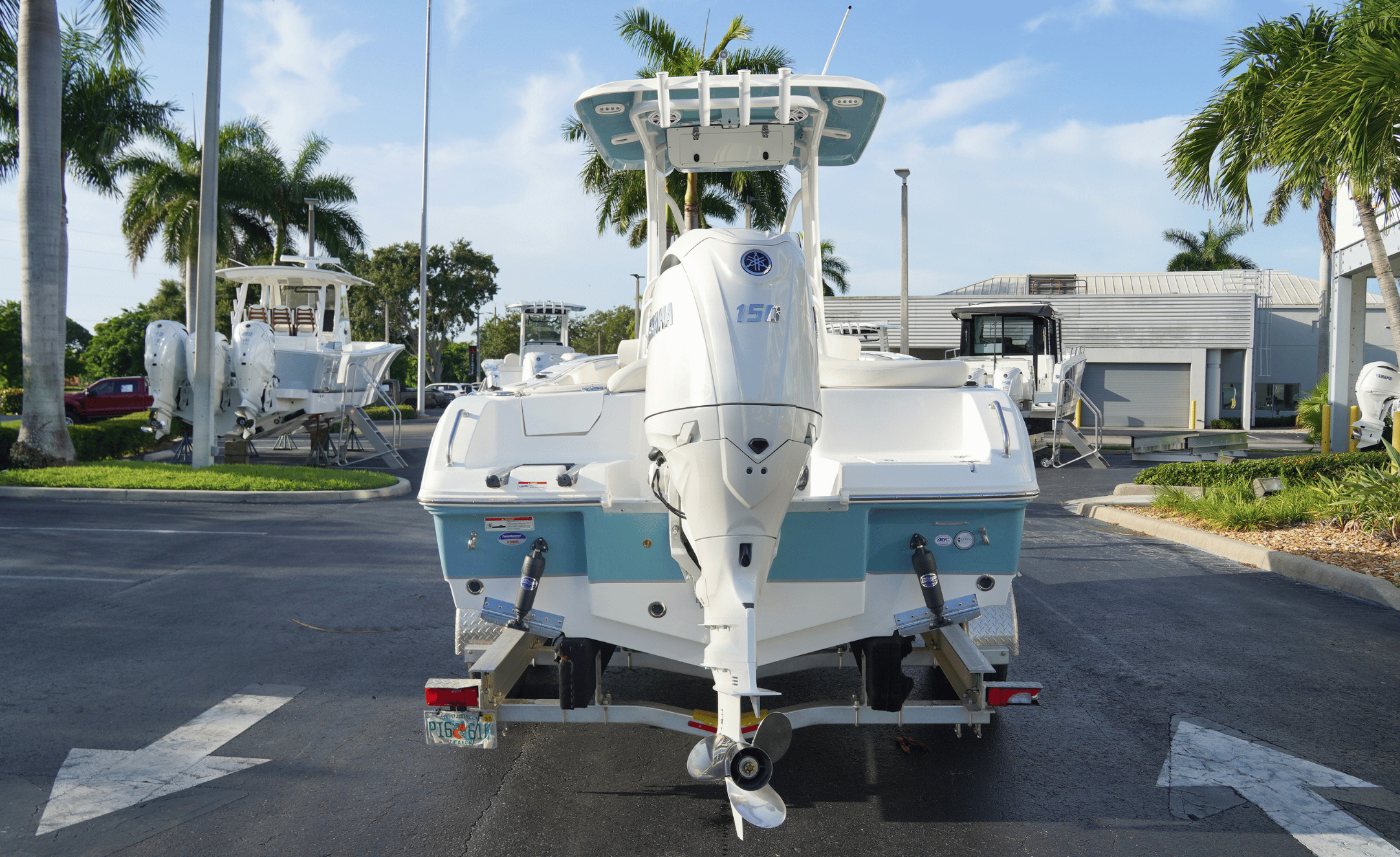 2027 SEA HUNT ULTRA 219 - Image 4