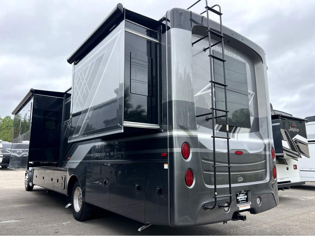 2026 ENTEGRA COACH ACCOLADE 37M - Image 3