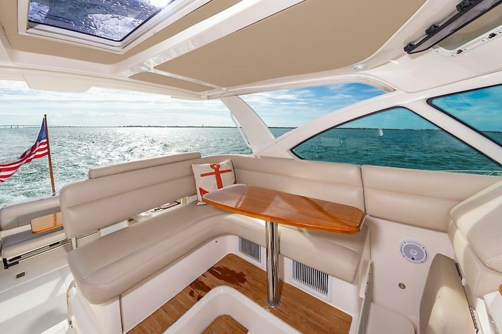 2015 Tiara Yachts 39 Coronet - Image 18