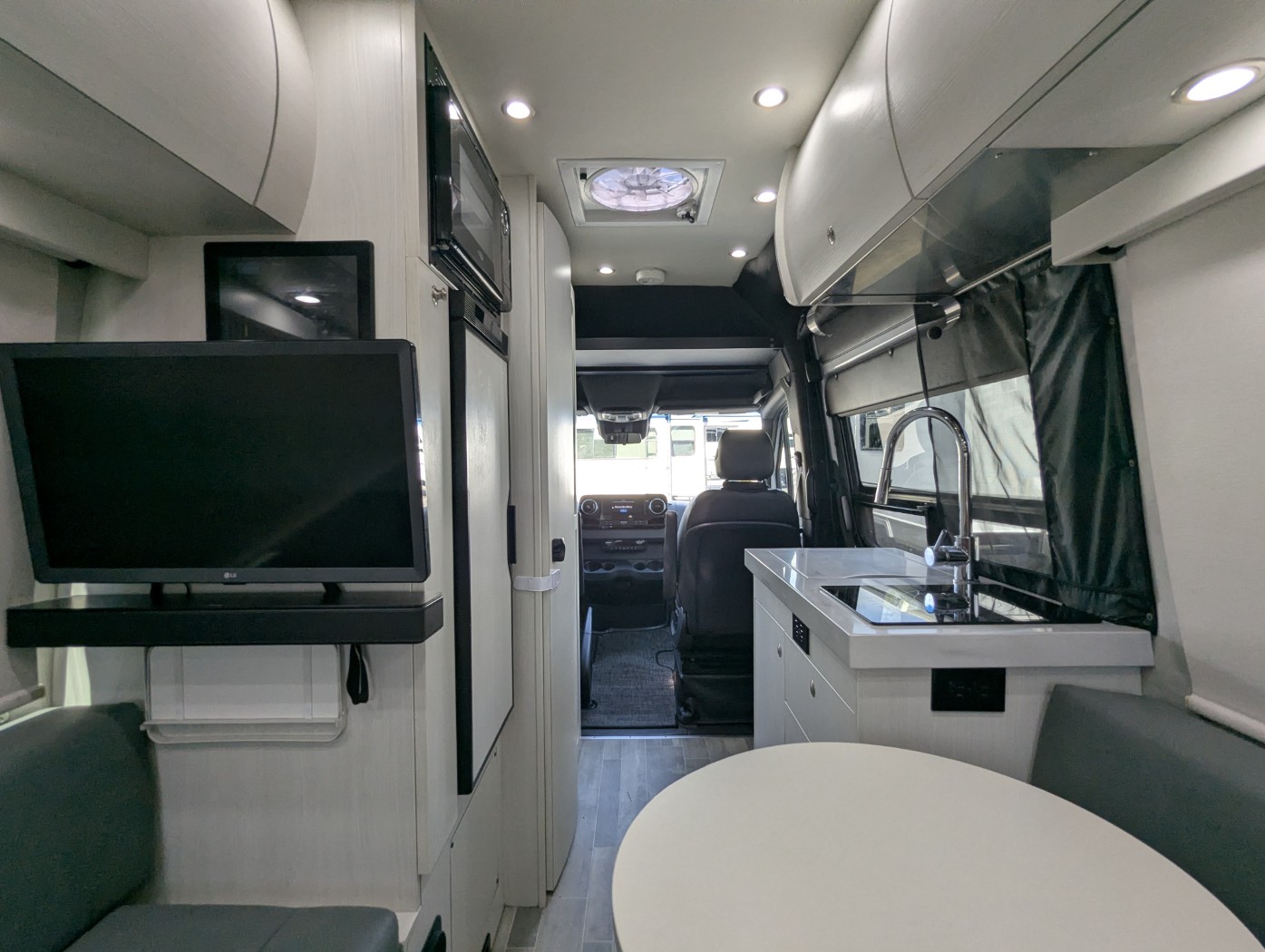 2024 Pleasure-Way Ascent TS - Image 35