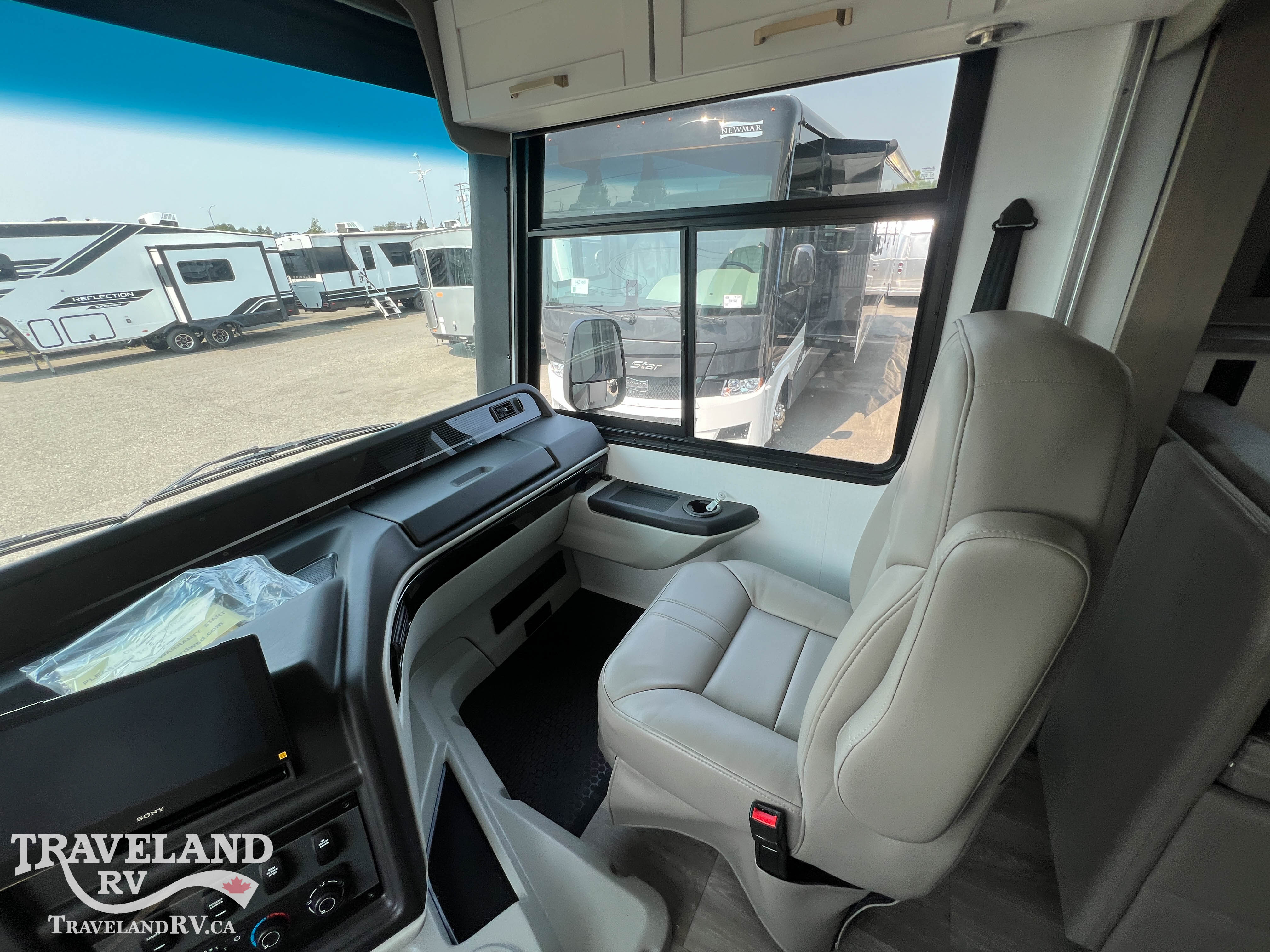 2027 Entegra Coach Vision XL 31UL - Image 12