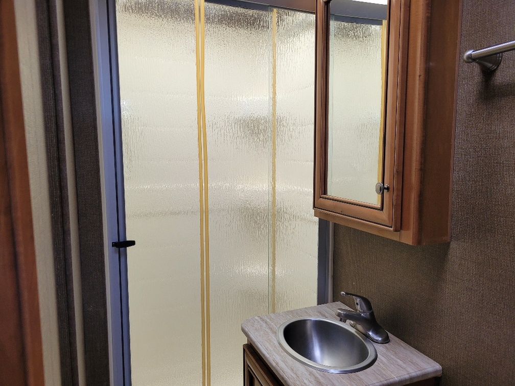 2016 Thor Motor Coach Siesta Sprinter 24SL - Image 15