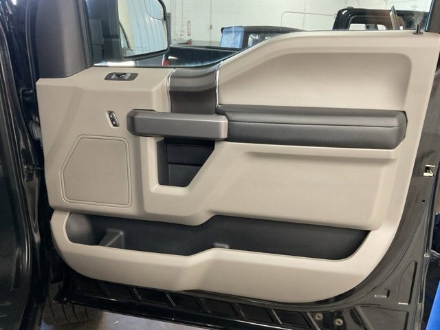 2019 Ford F150 Crew Cab XLT 4WD - Image 26