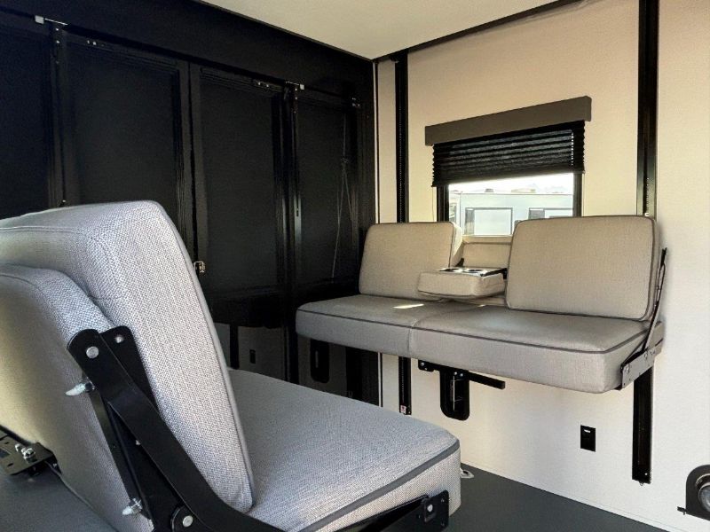 2025 Grand Design Momentum M-Class 344M - Image 23