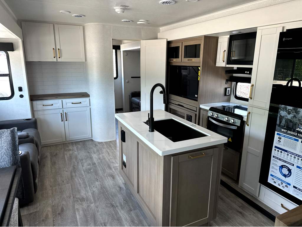 2027 JAYCO EAGLE 312BHOK - Image 6