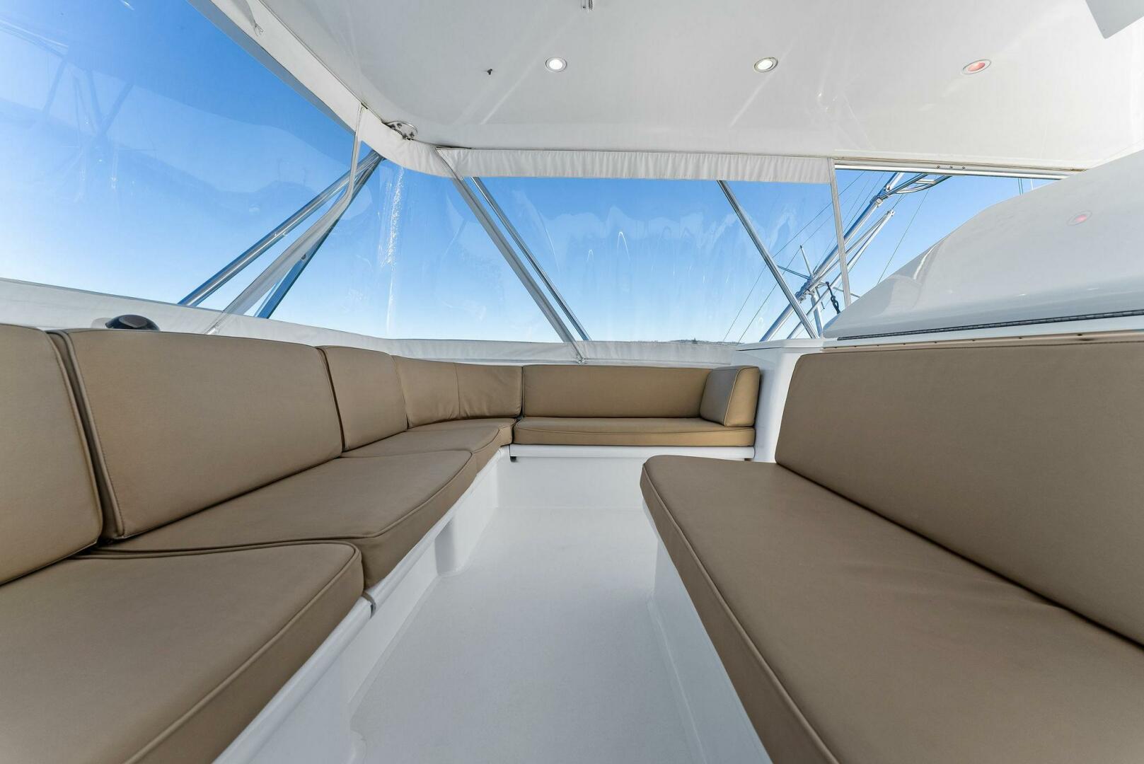 2007 Hatteras 64 Convertible - Image 43