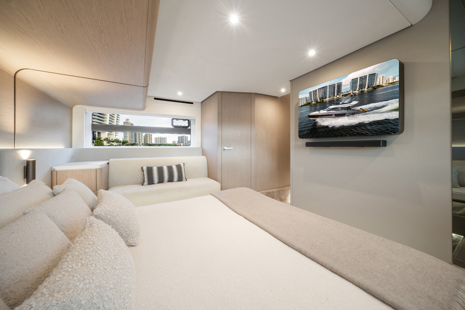 2023 Azimut 53 FLY Base - Image 19