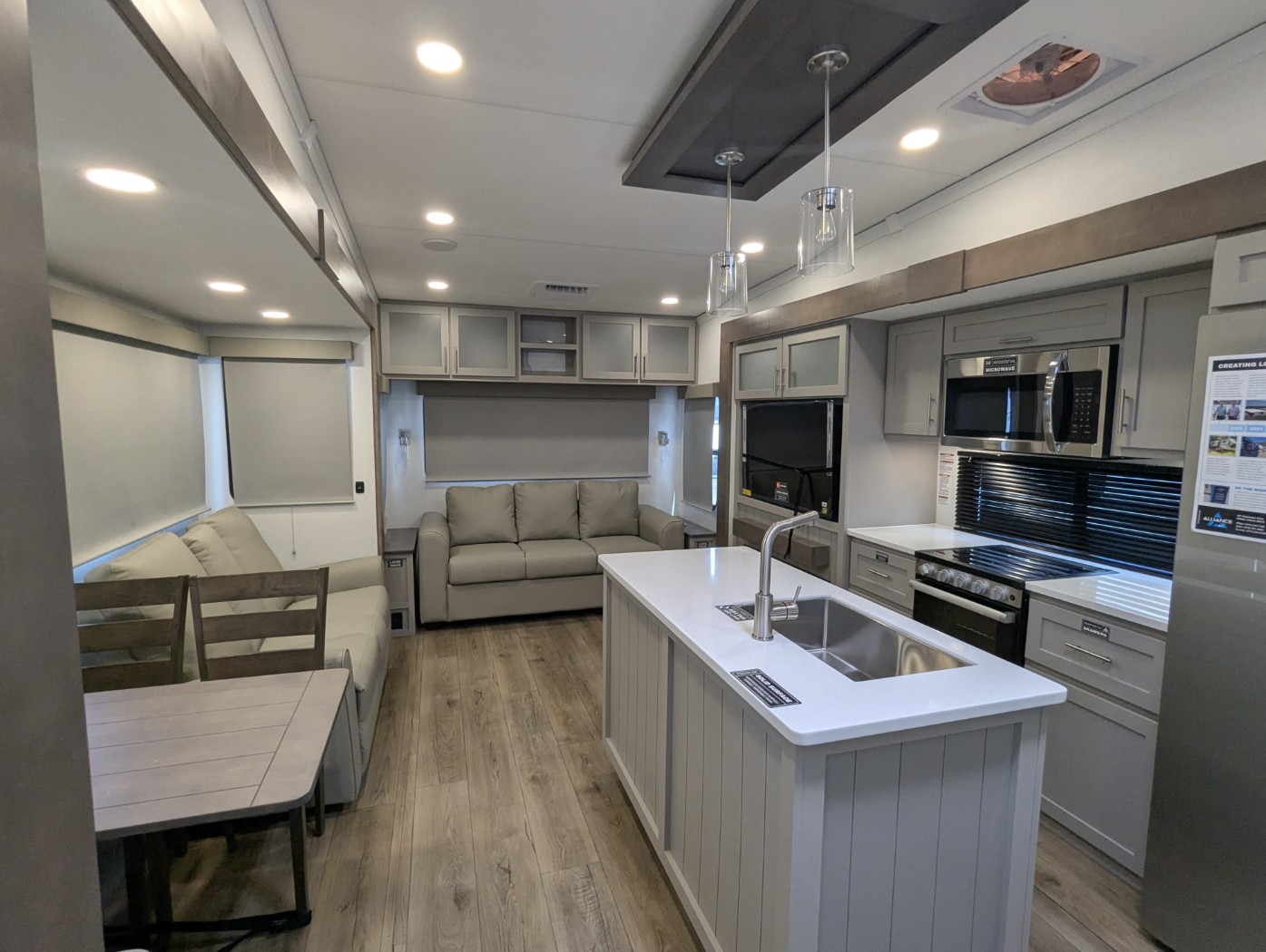 2026 Alliance RV Avenue 32RLS - Image 16