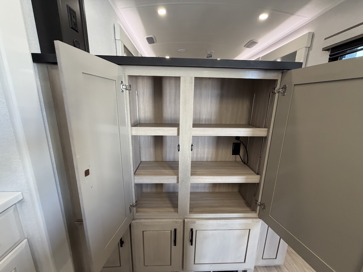 2027 JAYCO PINNACLE 39FLOK - Image 33