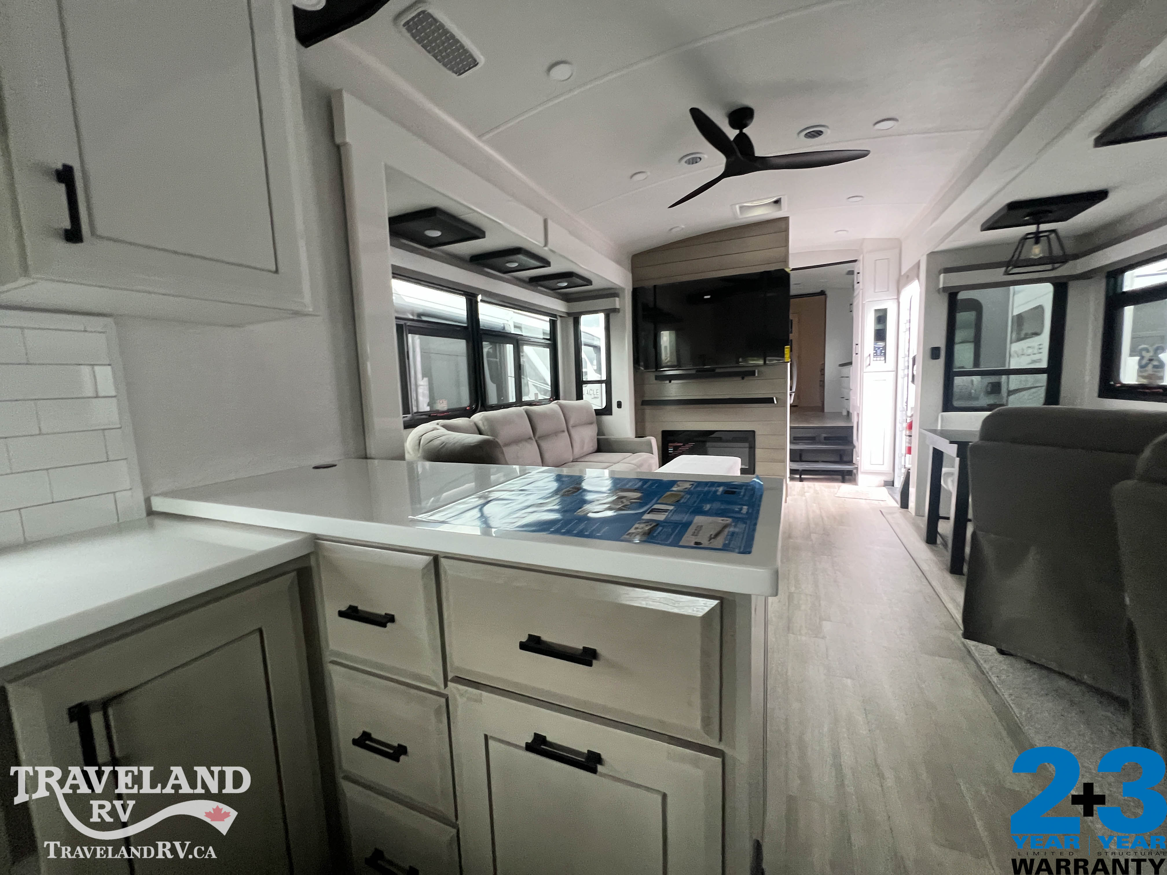 2026 Jayco Pinnacle 38FBRK - Image 4
