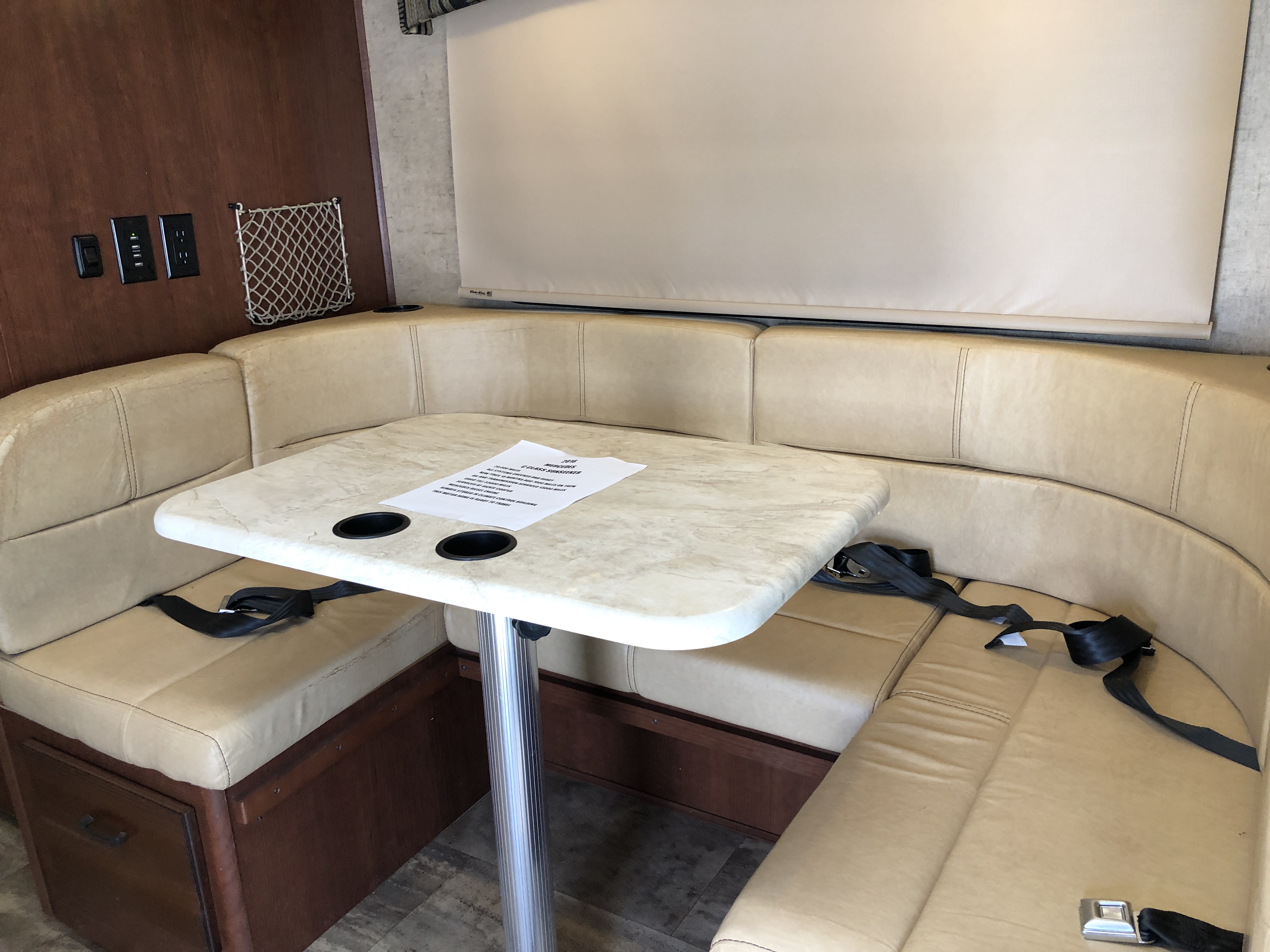 2016 Forest River SUNSEEKER 2400WS - Image 21