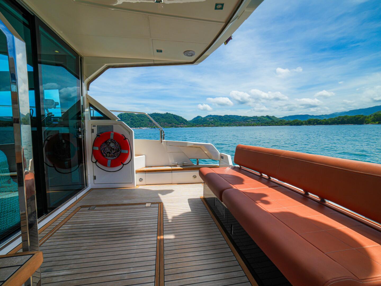 2014 Fairline 50 - Image 13