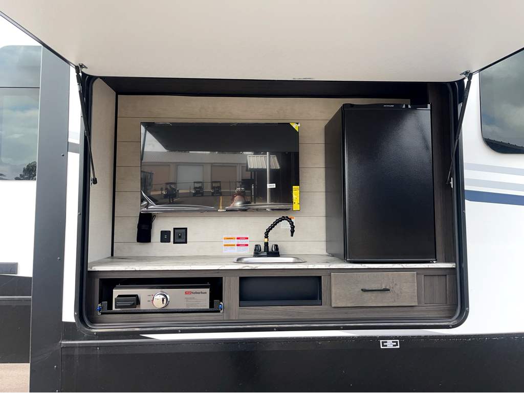 2026 VENTURE RV SPORTTREK 363VFR - Image 6