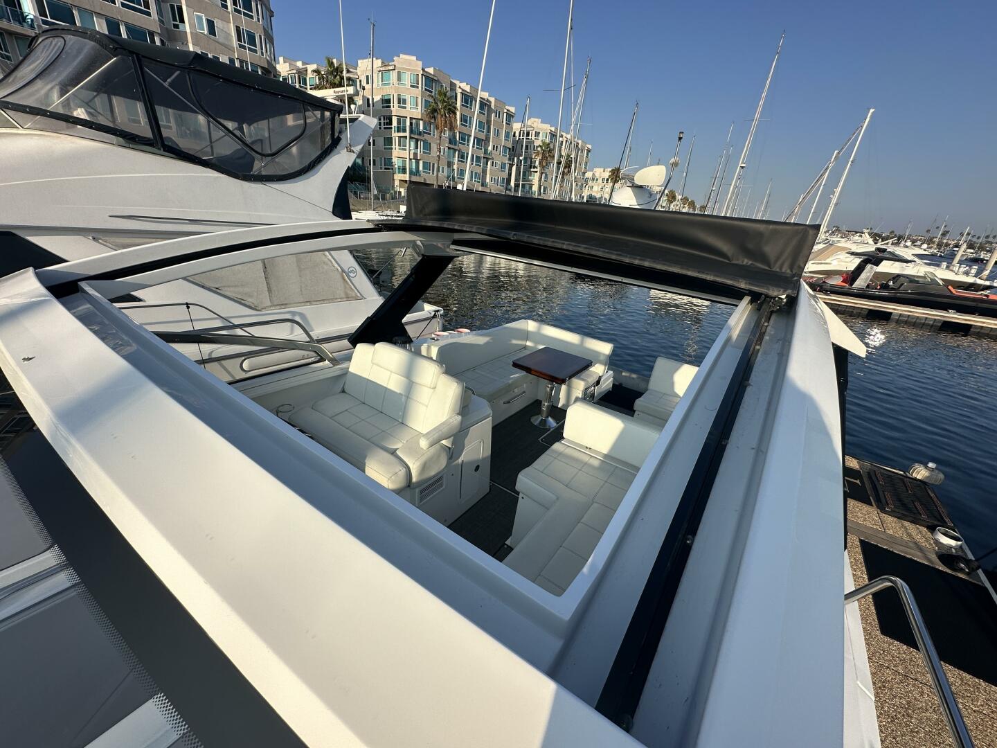 2017 Cruisers Yachts 390 Express Coupe - Image 70