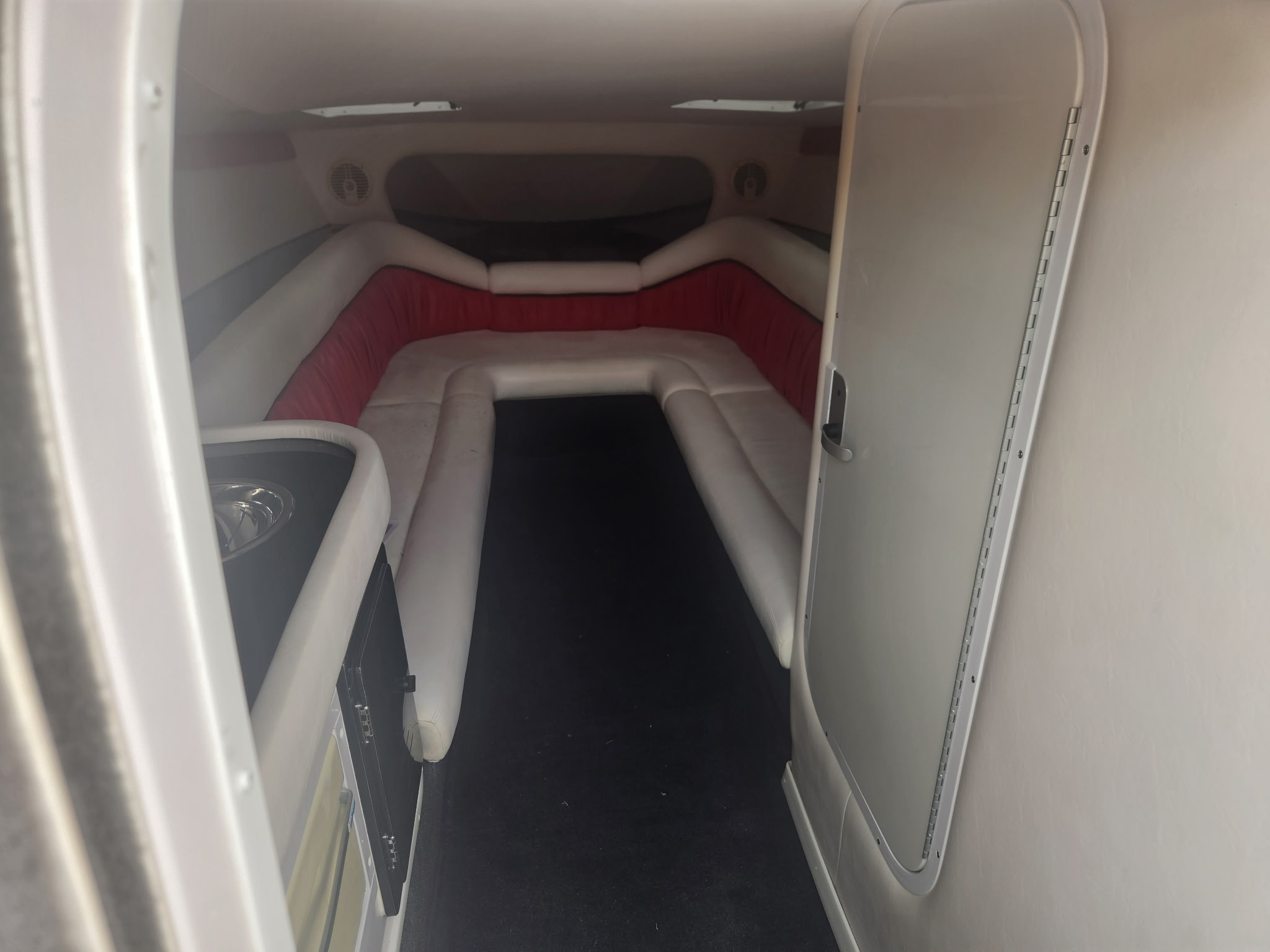 2005 Donzi 35 ZR - Image 33