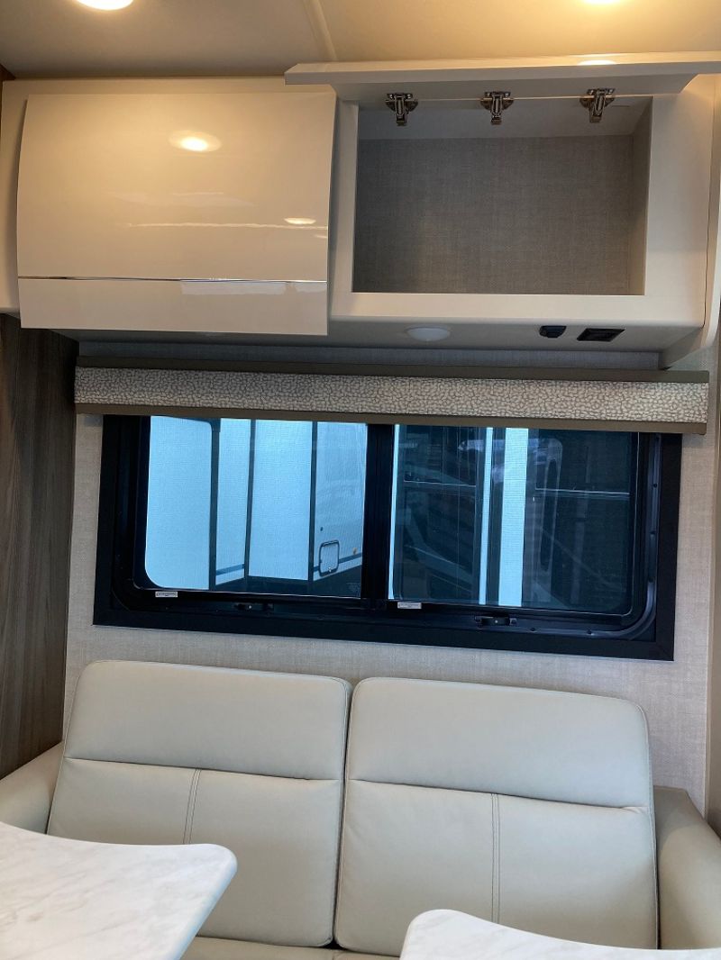 2026 Thor Motor Coach Gemini AWD 24JG - Image 12
