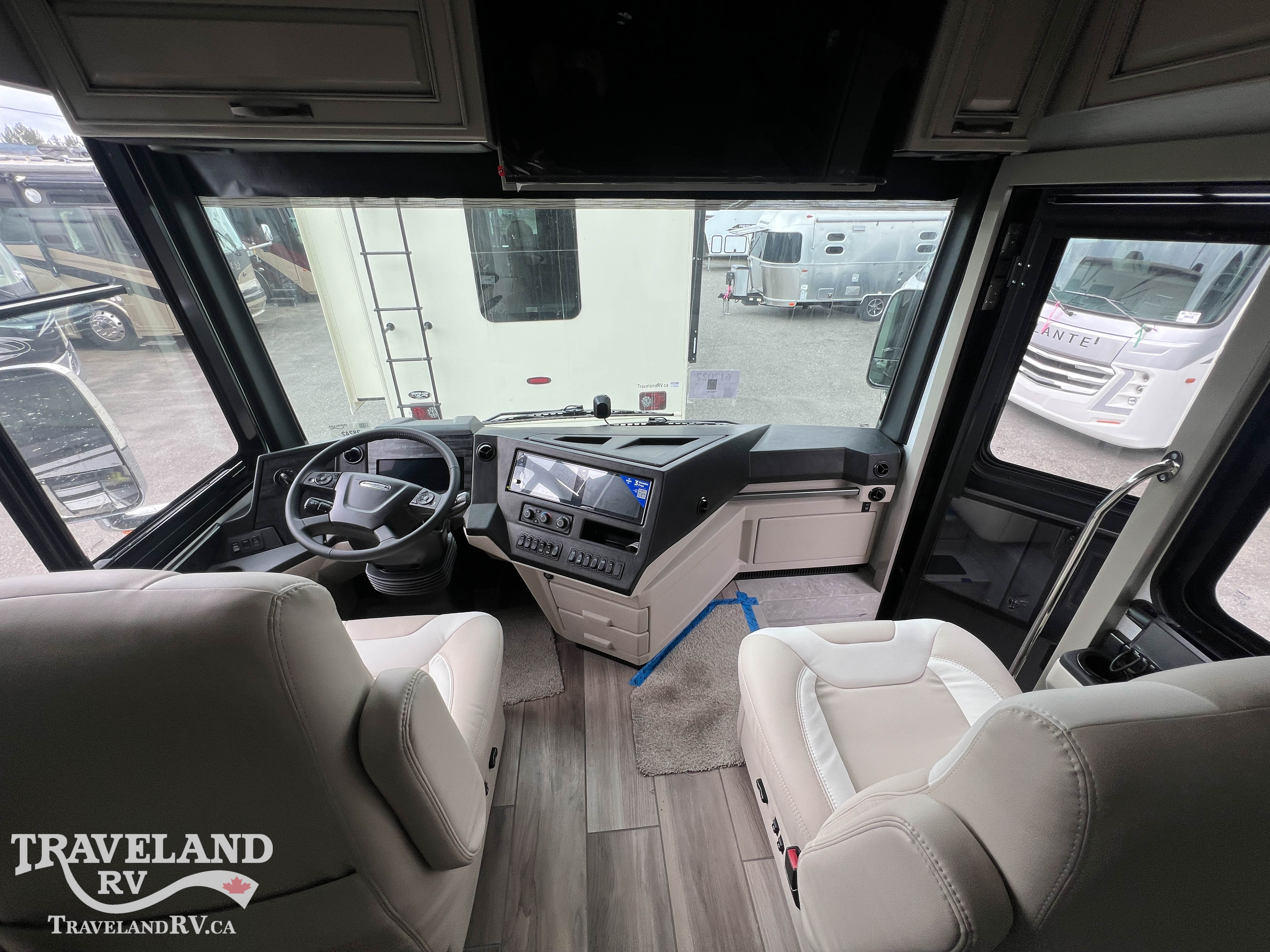 2026 Newmar Dutch Star 4081 (Freightliner) - Image 6