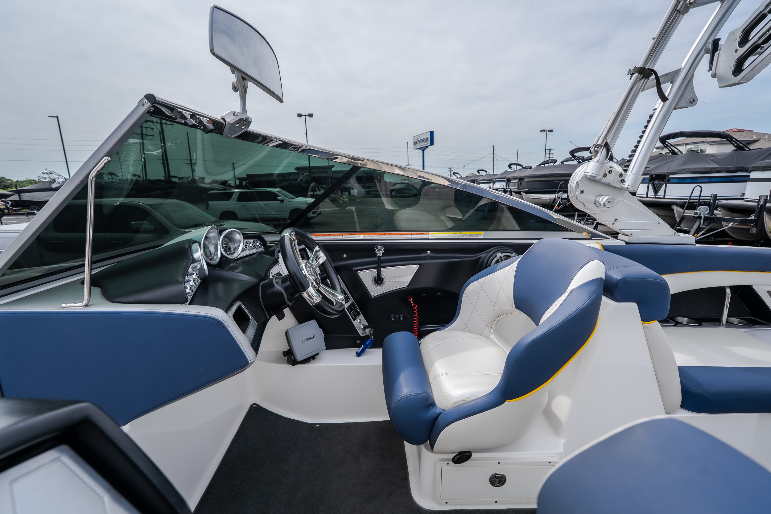 2012 MasterCraft X55 - Image 28