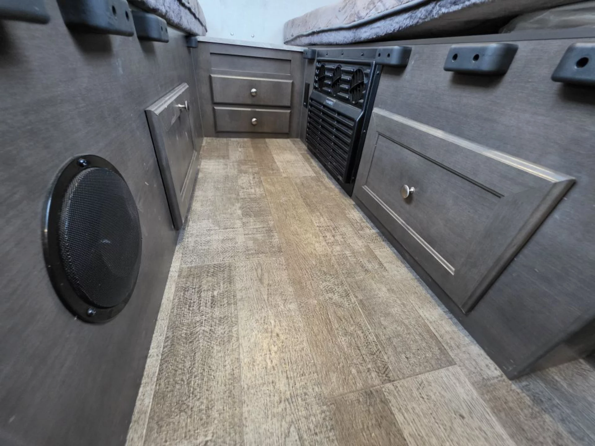 2021 FOREST RIVER ROCKWOOD HARD SIDE A213HW - Image 15