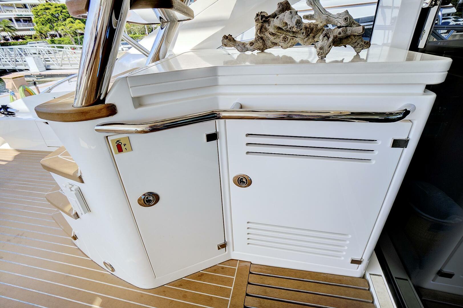 2017 Sunseeker 68 Sport Yacht - Image 18