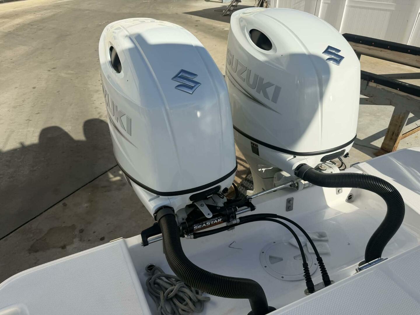 2021 Aquasport 2500 Center Console - Image 43