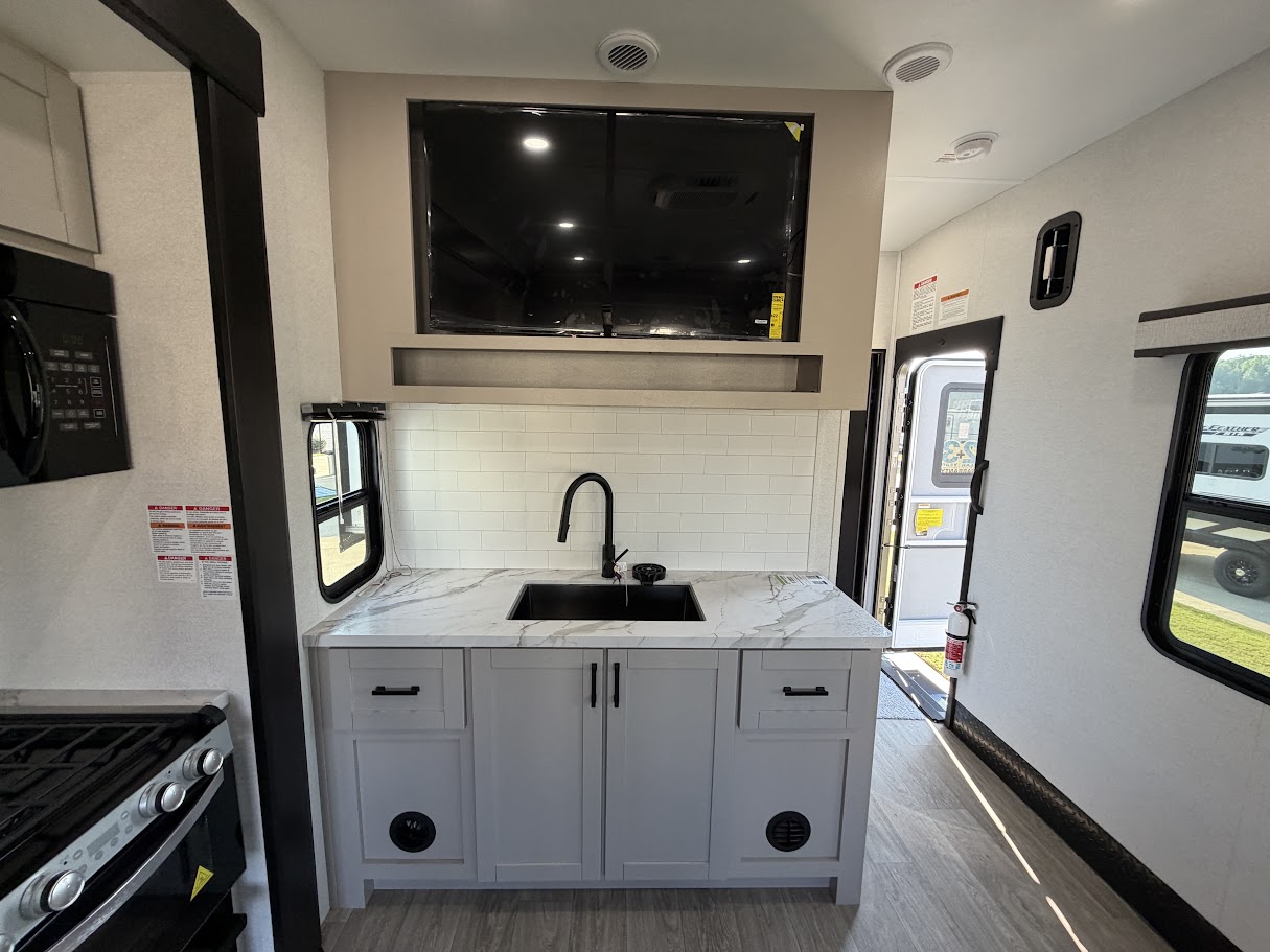 2027 JAYCO SEISMIC 265 - Image 12
