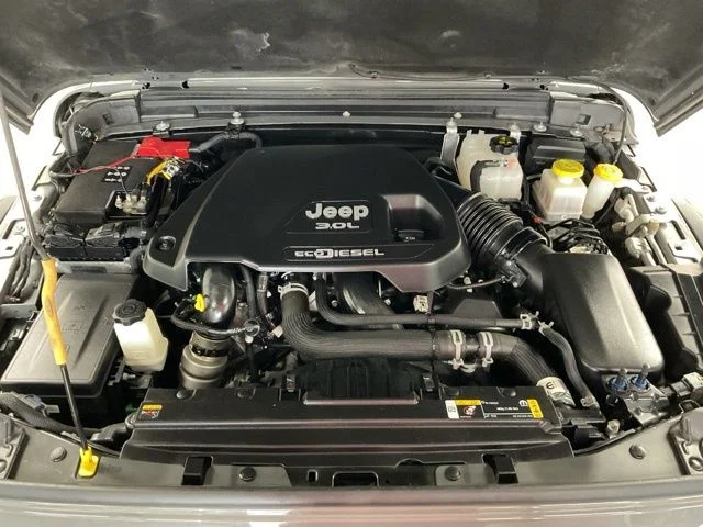 2023 Jeep Gladiator Crew Cab Sport S 4WD - Image 11