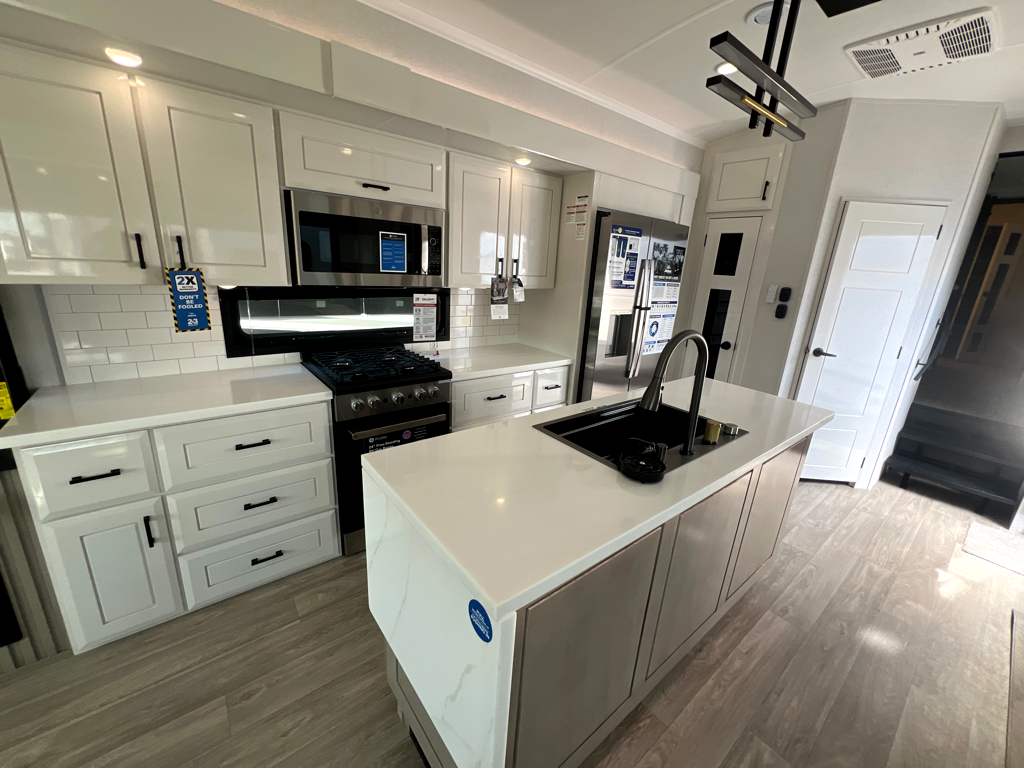 2027 JAYCO PINNACLE 39FBRL - Image 13