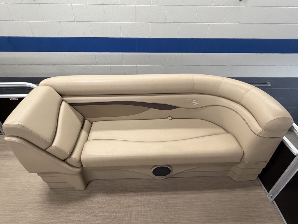 2018 Bennington 21SL - Image 8