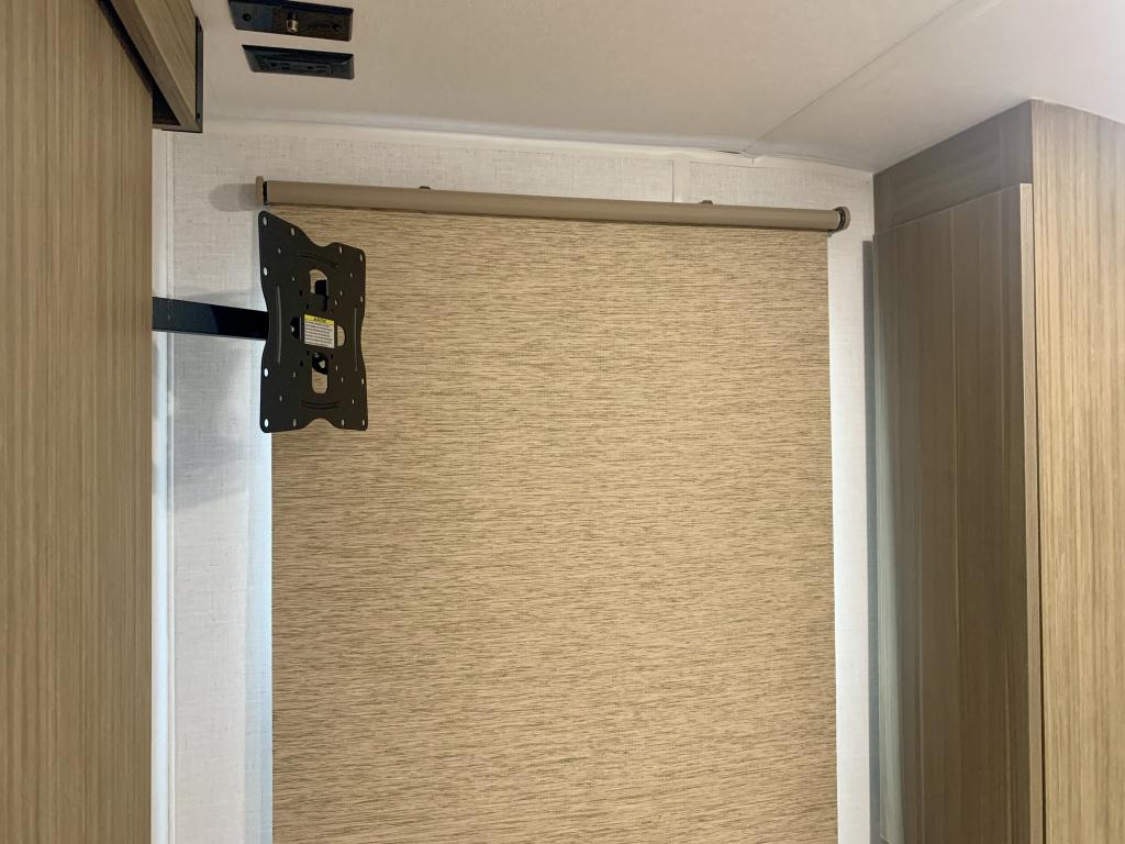 2025 FOREST RIVER WILDWOOD 24RLXLX - Image 34