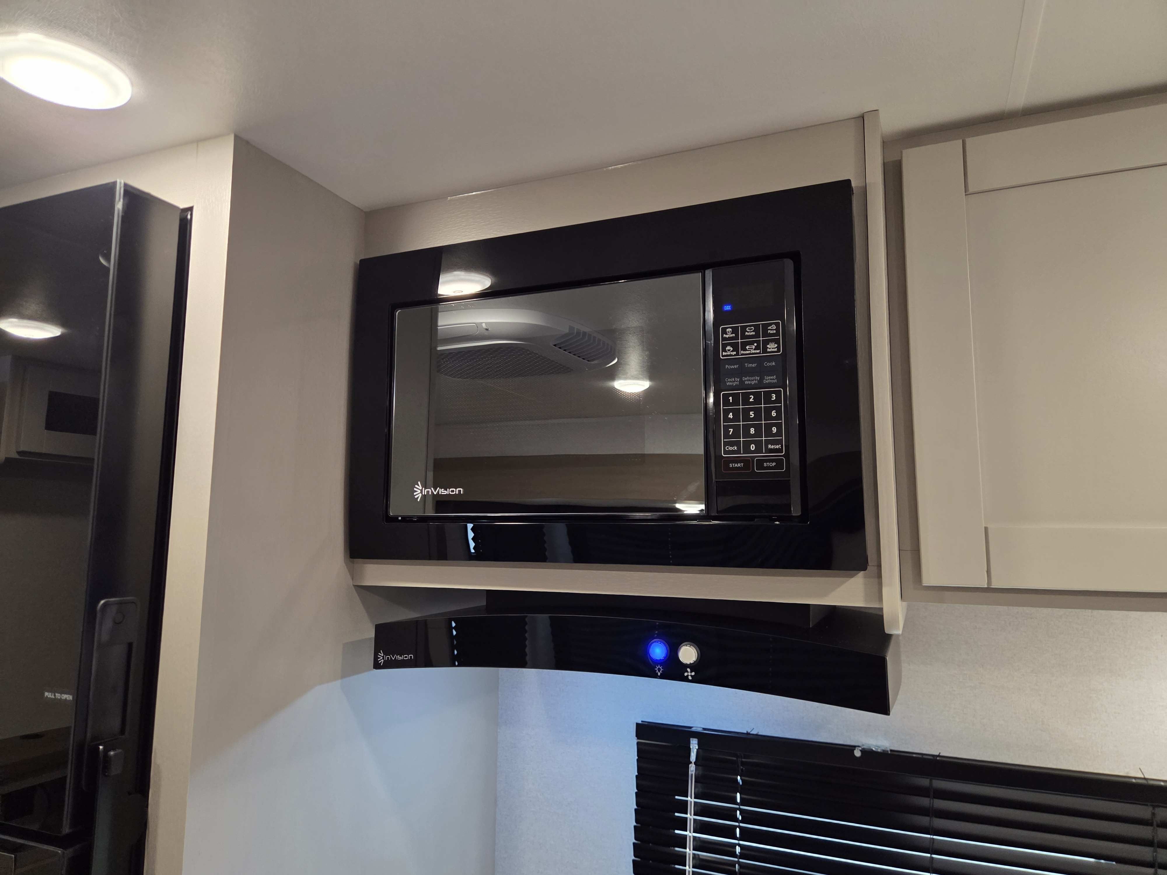 2027 Jayco Jay Flight SLX 262RLS - Image 12