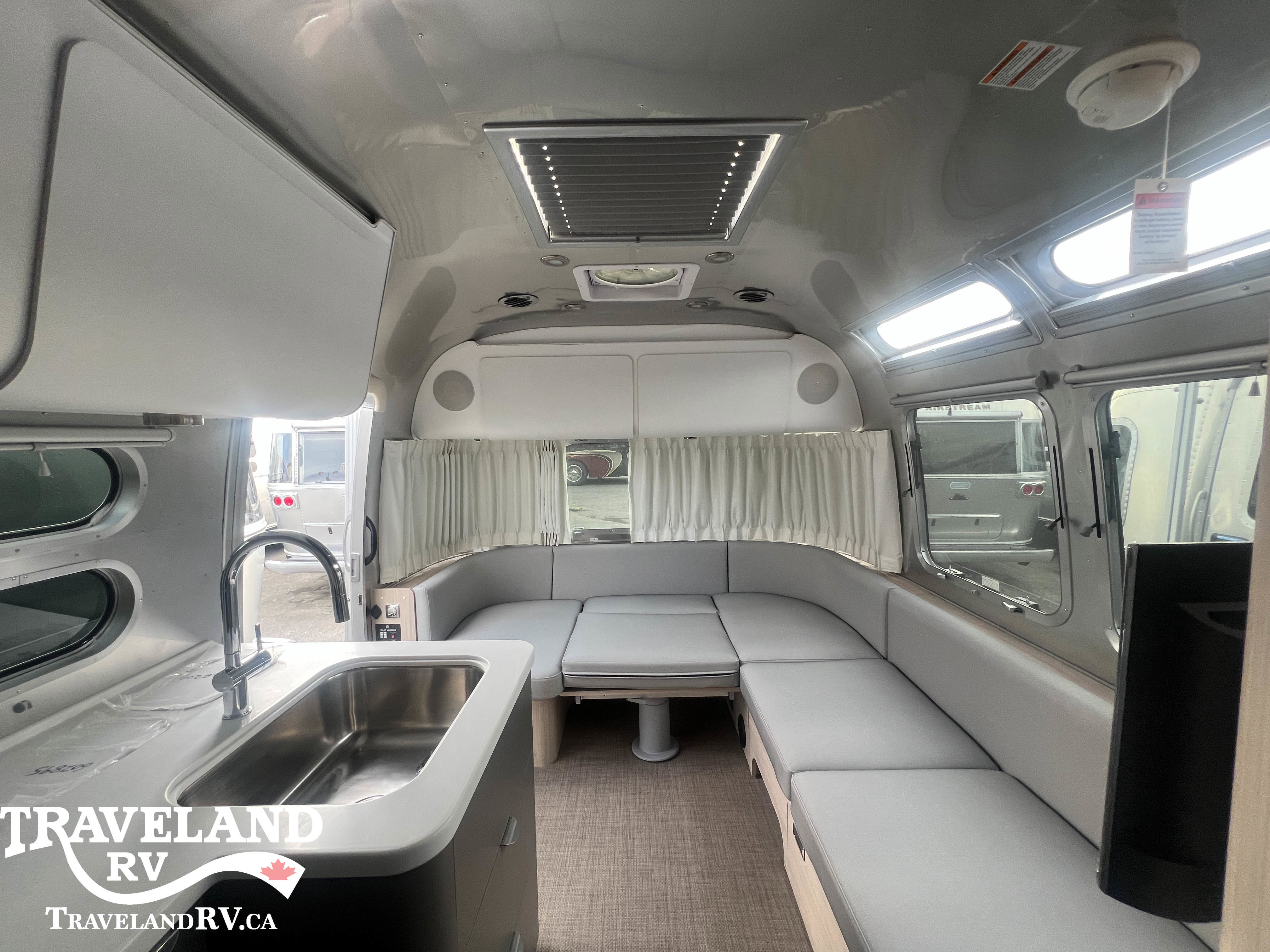 2025 Airstream Globetrotter 25FB - Image 7