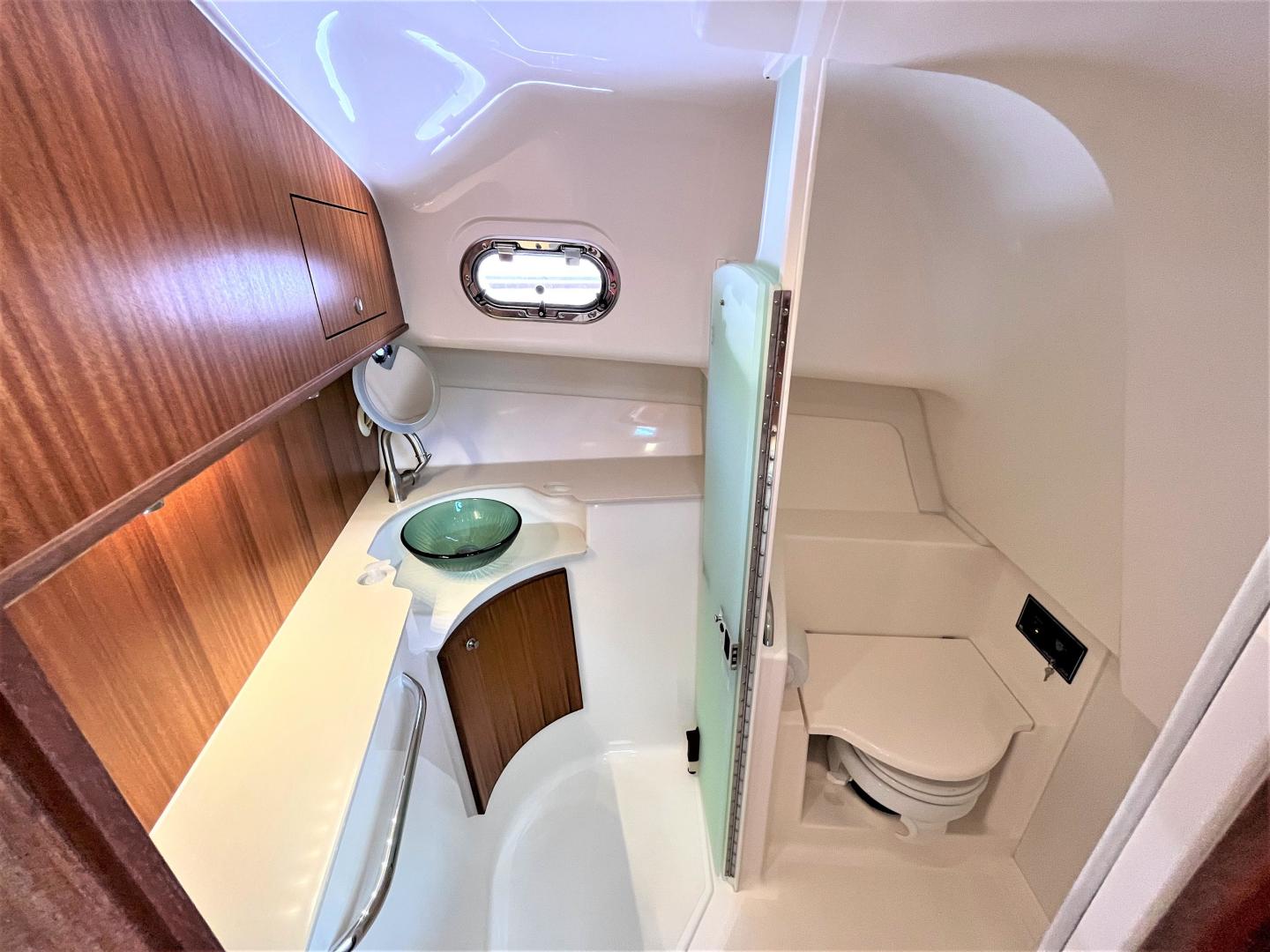 2016 Pursuit OS 385 Offshore - Image 28