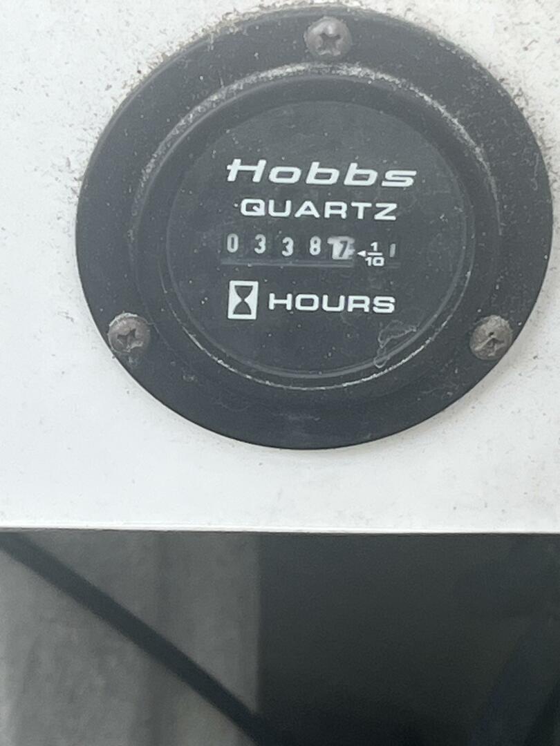 2002 Cobalt 282 - Image 24