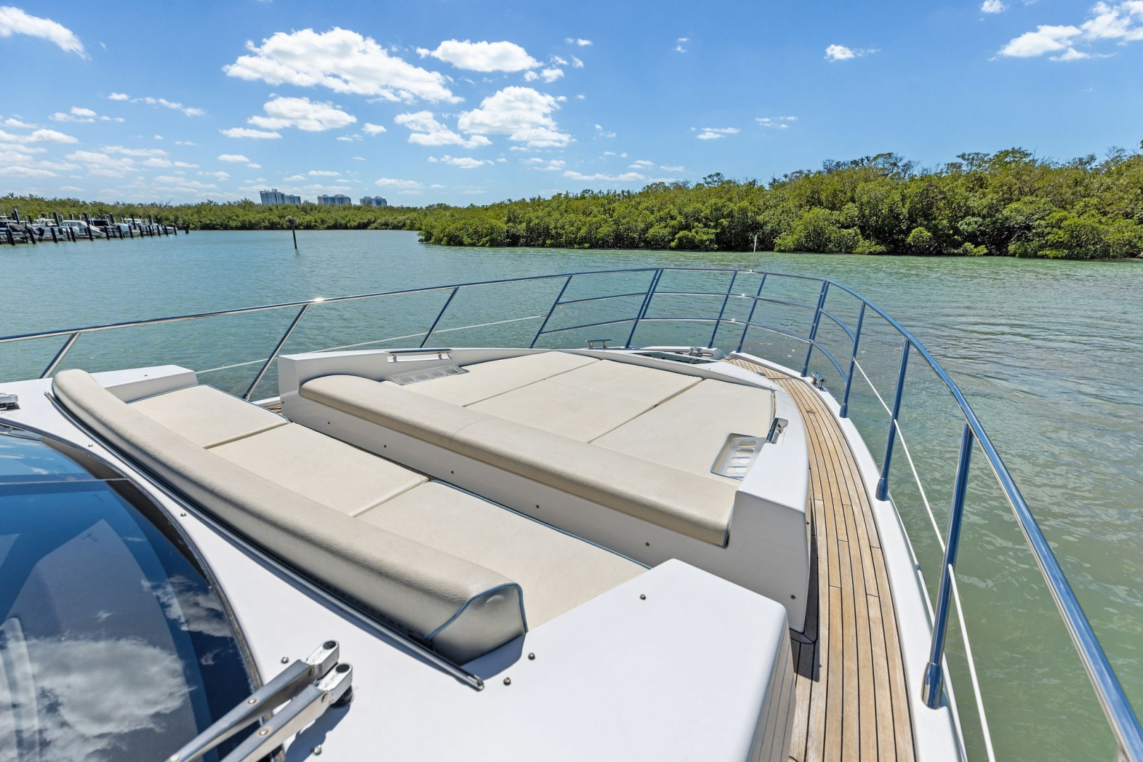 2015 Azimut 55S - Image 20