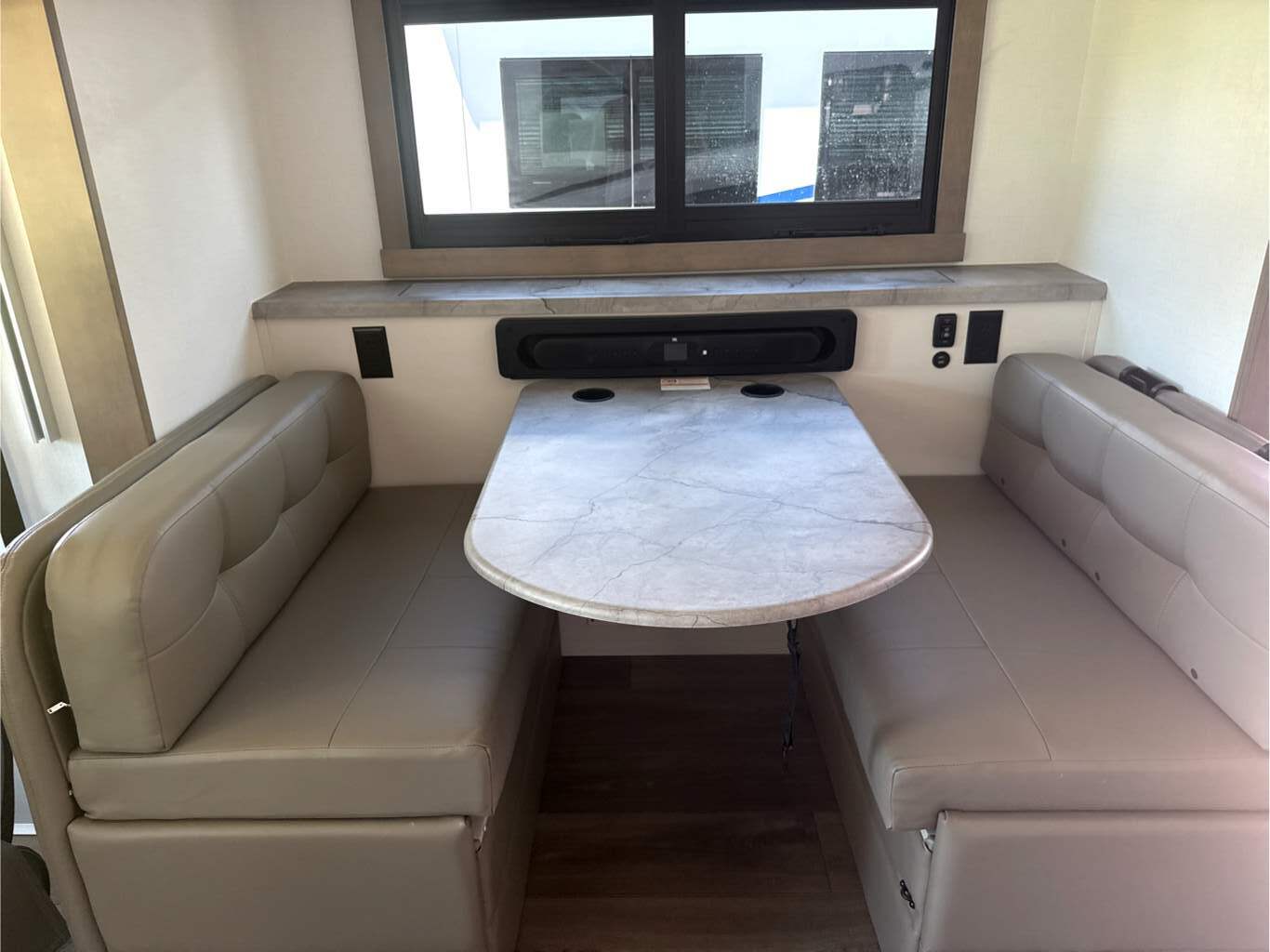 2027 ENTEGRA COACH VISION XL 31UL - Image 10