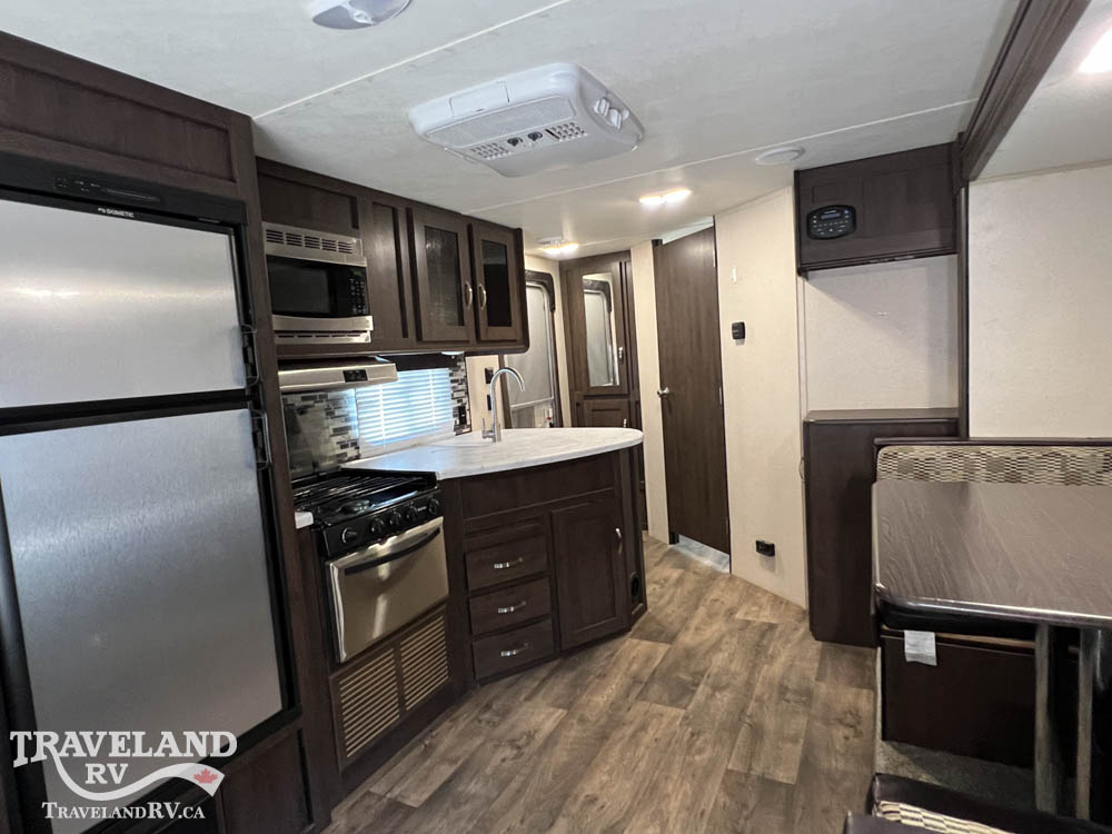 2018 Forest River Wildwood X-Lite West 210RBXL - Image 4
