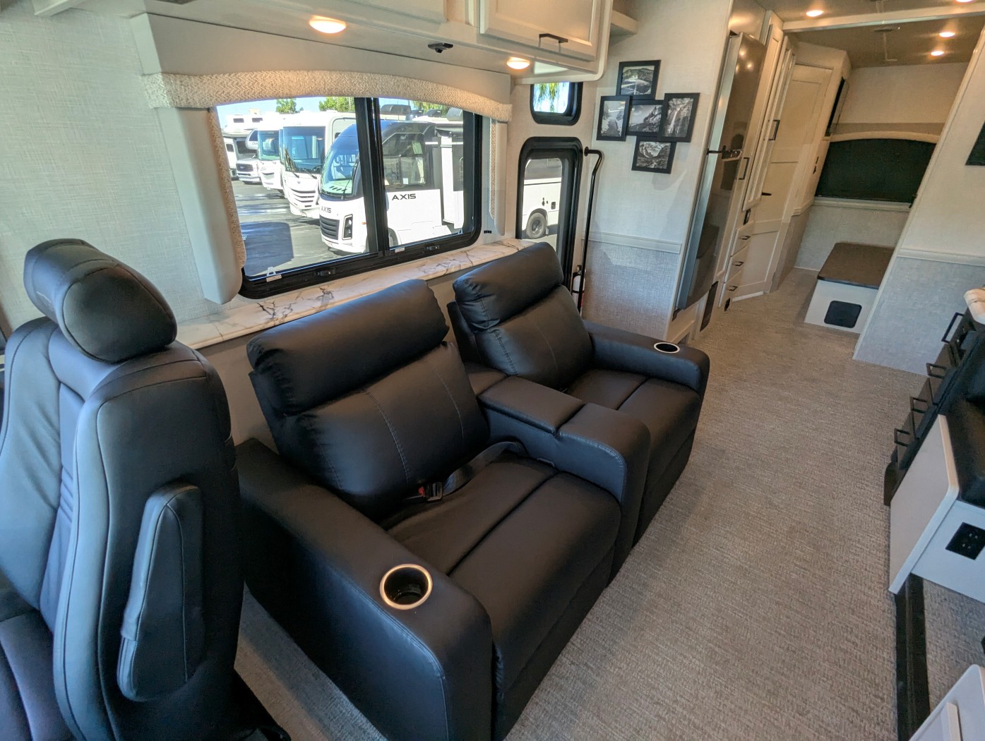 2026 Fleetwood Flair 28A - Image 14