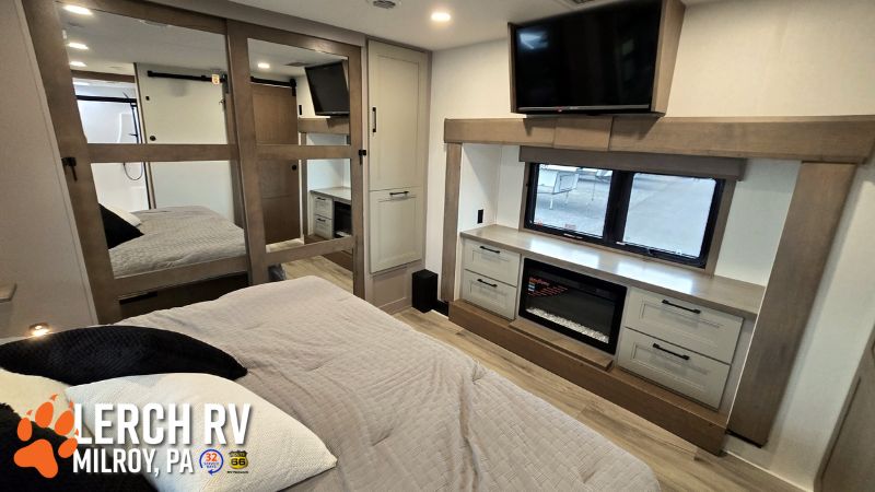 2026 KZ RV Durango Gold G384MSQ - Image 49
