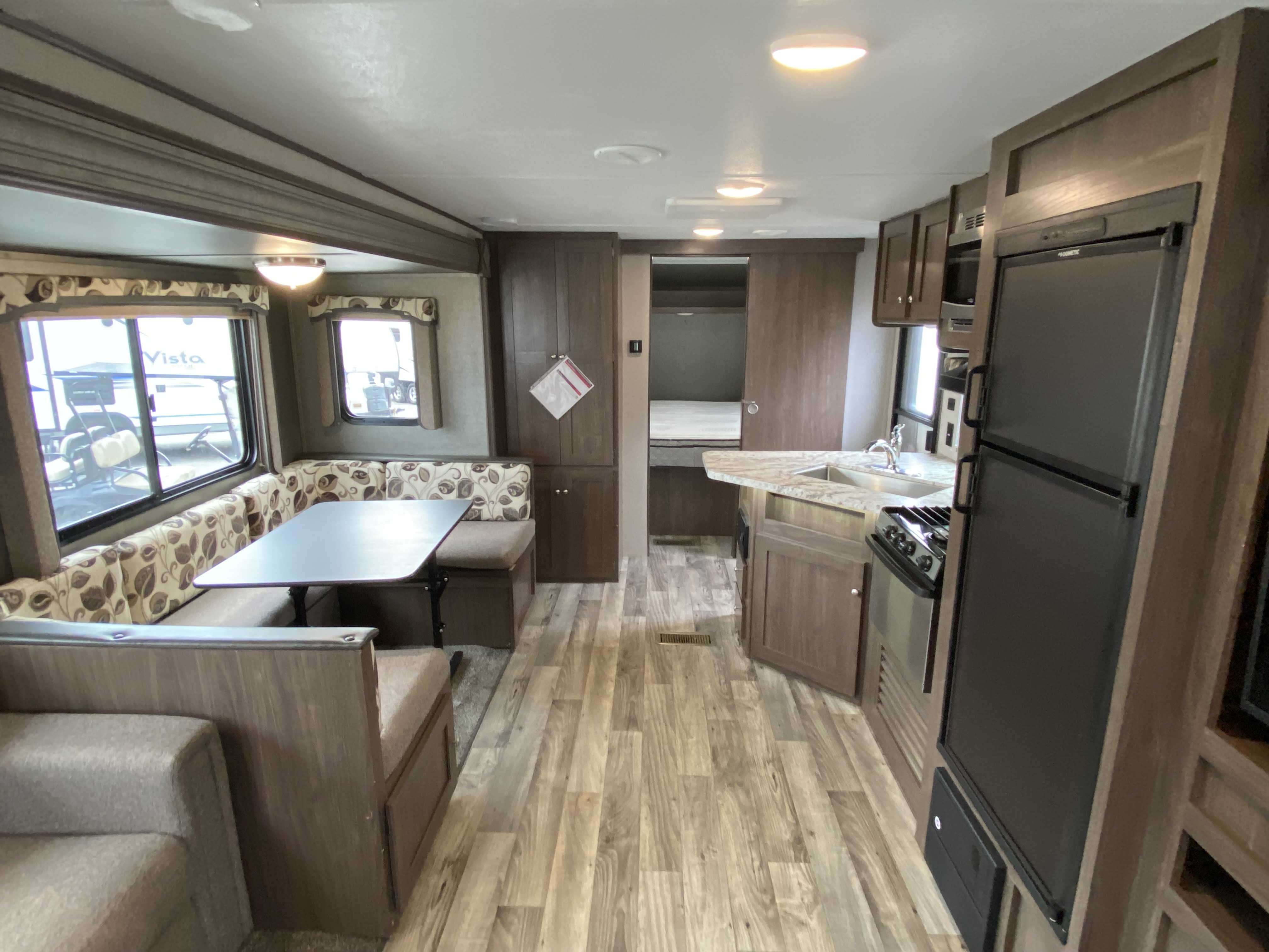 2019 KEYSTONE HIDEOUT 29BHS - Image 3