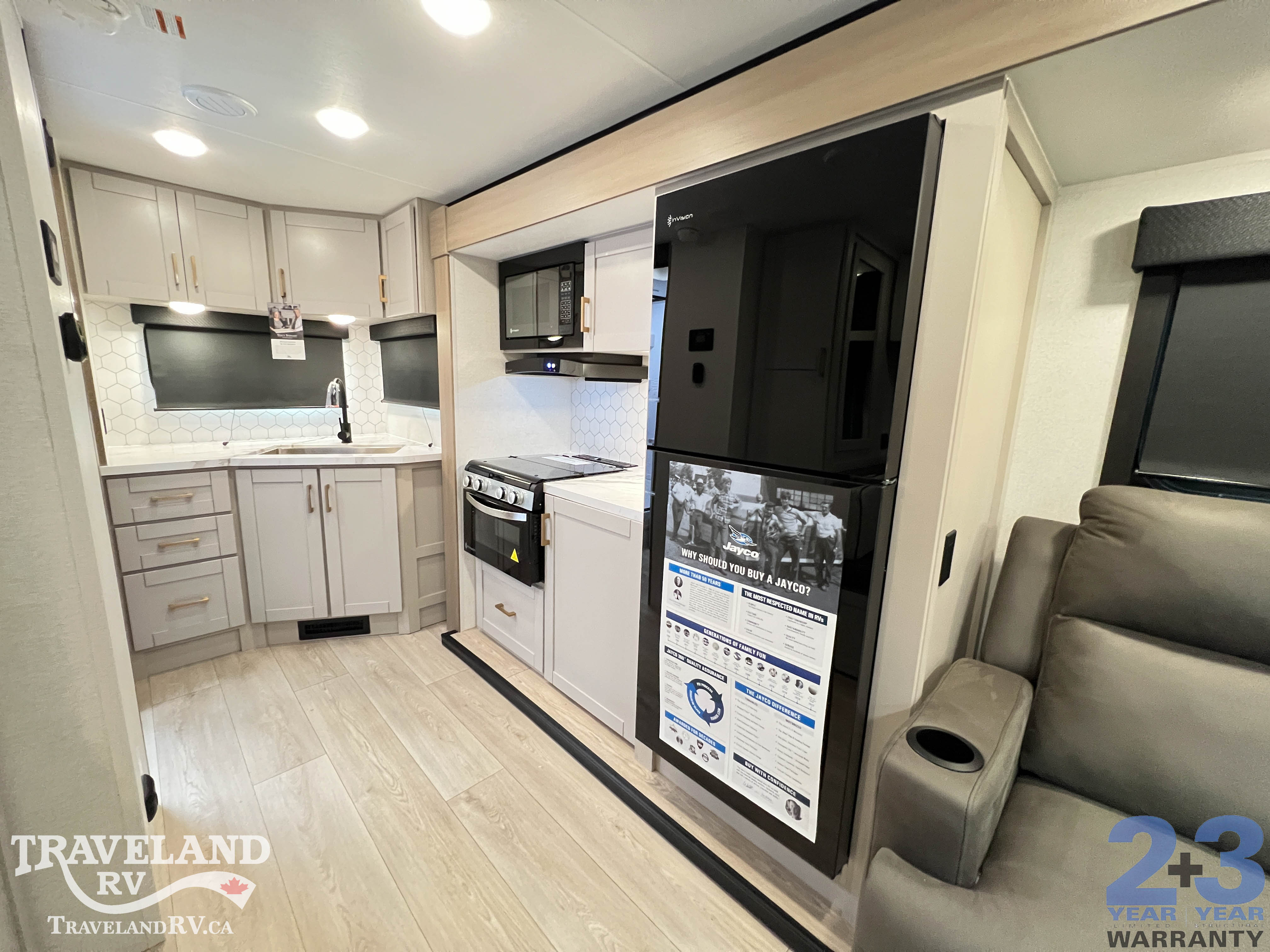 2027 Jayco Jay Feather 21MML - Image 17