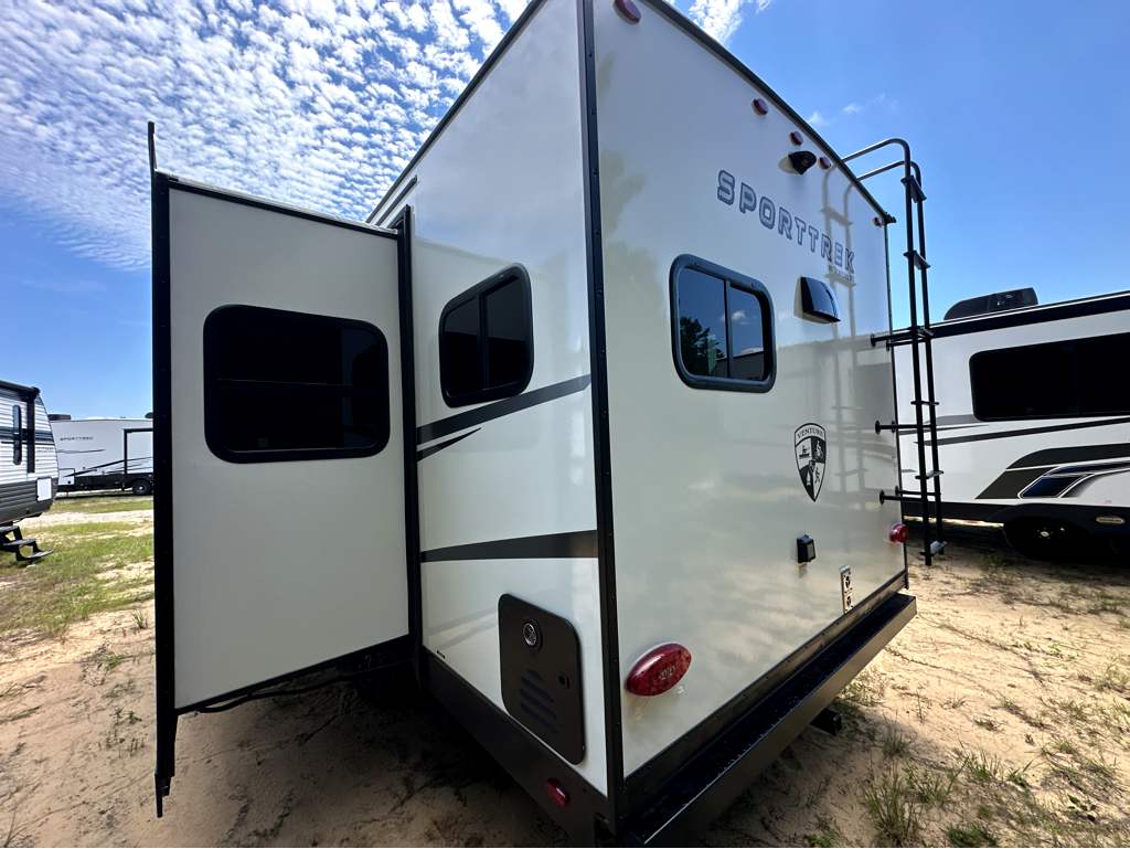 2026 VENTURE RV SPORTTREK 251VRK - Image 3